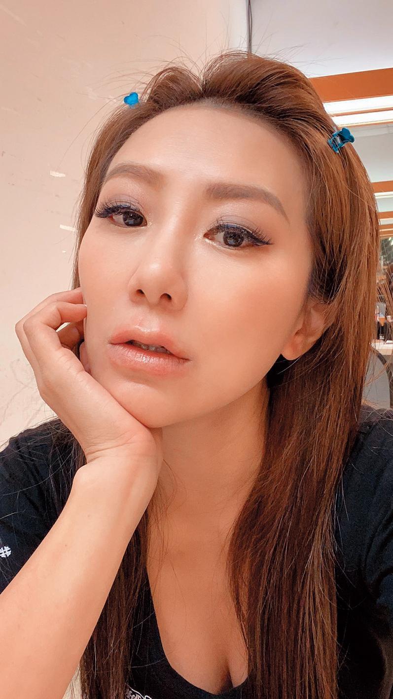 佩甄嫁得風光,經常上節目分享家中日常。(翻攝佩甄臉書)