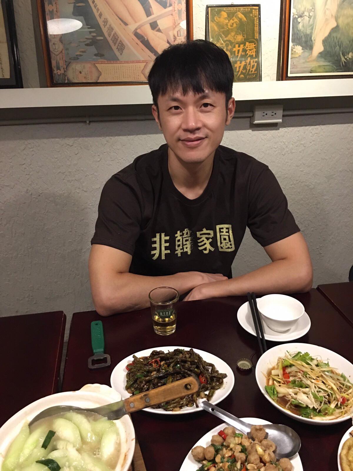 陳嘉行以焦糖哥哥之名接活動，遭原公司發存證信函。（翻攝陳嘉行臉書）