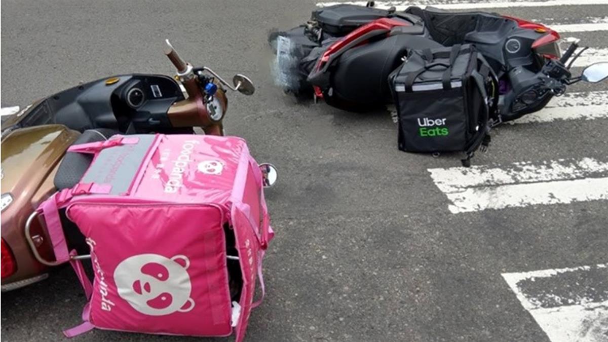 美食外送平台造就滿街外送員趴趴走,但也頻頻出現車禍等交通亂象。(翻攝自爆廢公社)