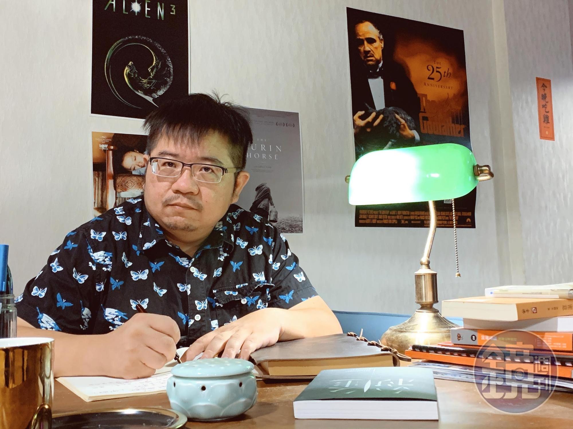 鏡文學編劇統籌張耀升為《陽光普照》編劇過程中進行許多訪問。（張耀升提供）