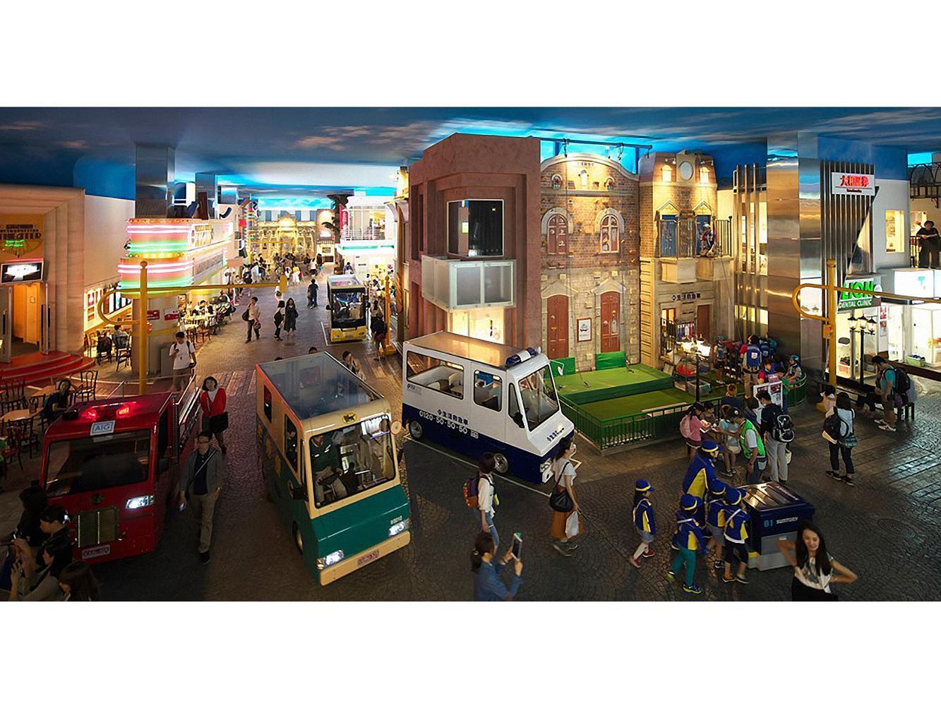 主辦單位特別設立了一個名為「KidZania」的兒童專屬區域，簡單來說就是汽車產業的「Baby Boss」。