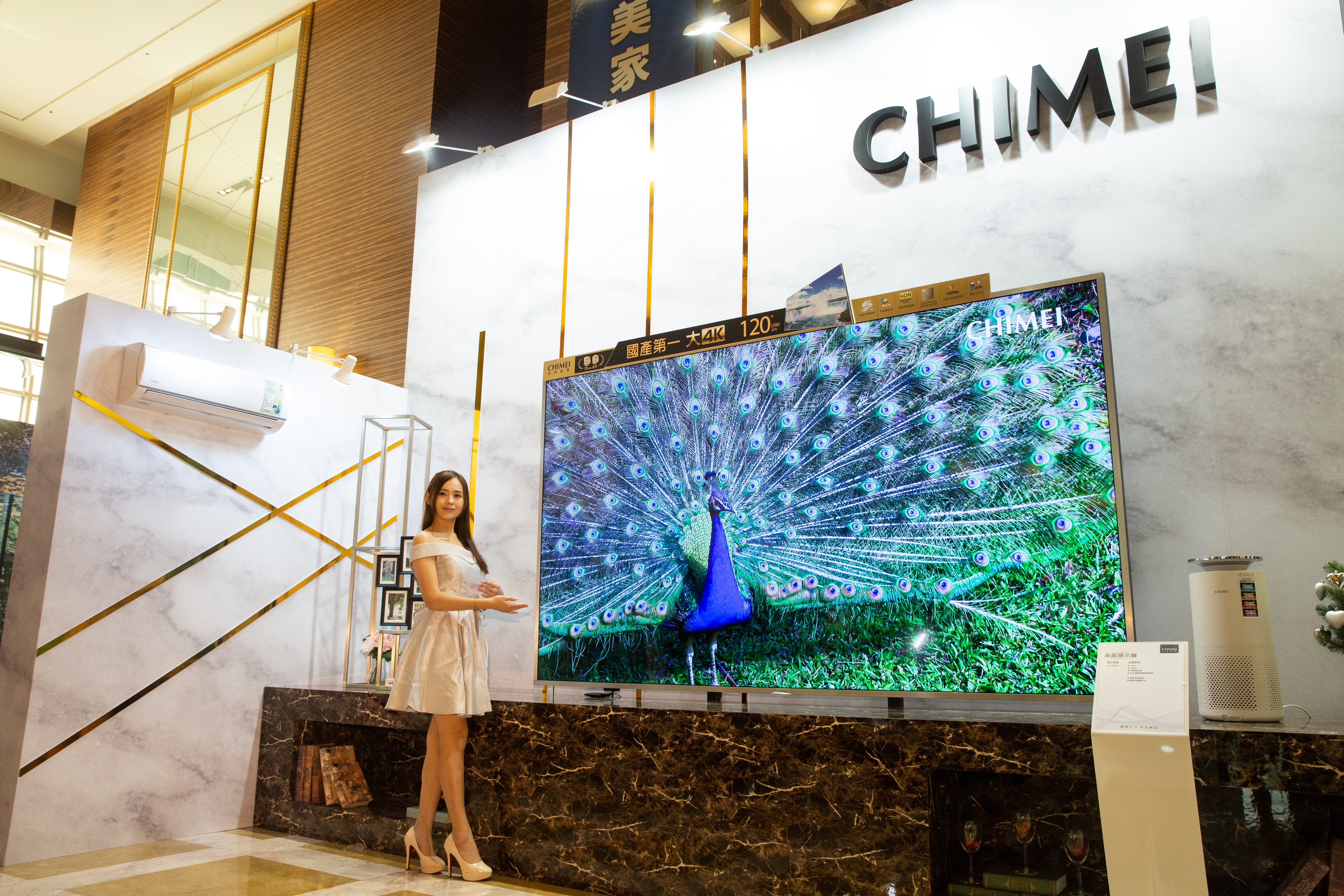 奇美家電今發表了國產第一款4K Android作業系統的120吋超大尺寸液晶電視。