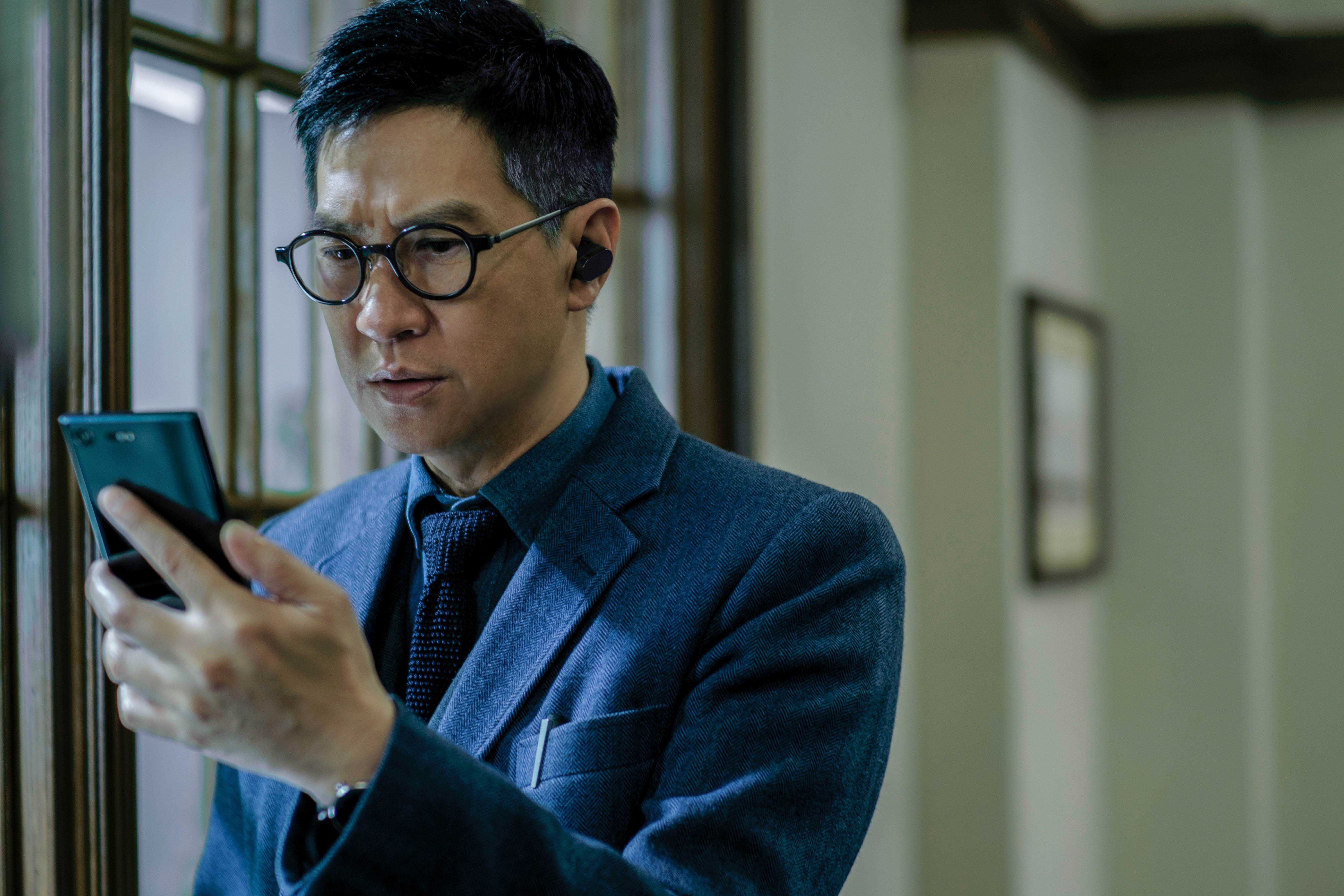 為了演出催眠專家，張家輝做了大量功課。（甲上提供）