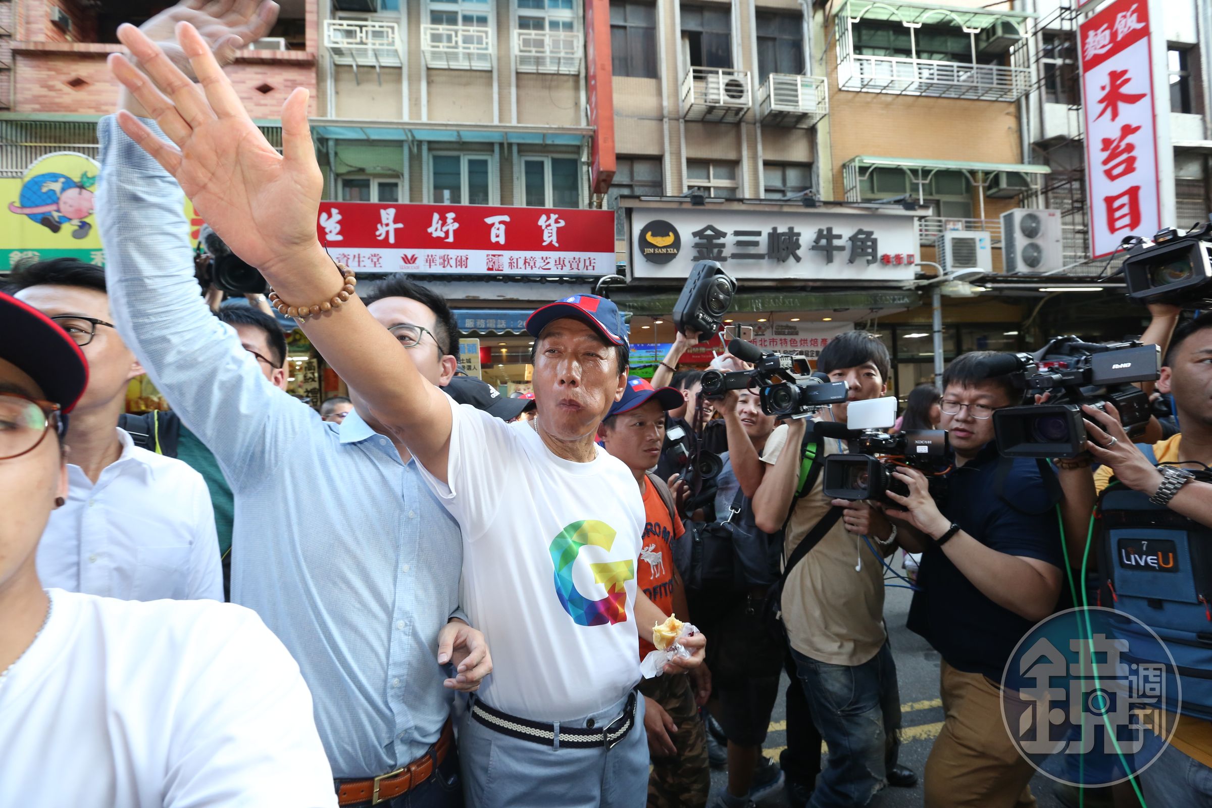 郭辦發布聲明表示，「是否要列民眾黨的不分區，現階段暫時不在（郭董）人生規劃中。」