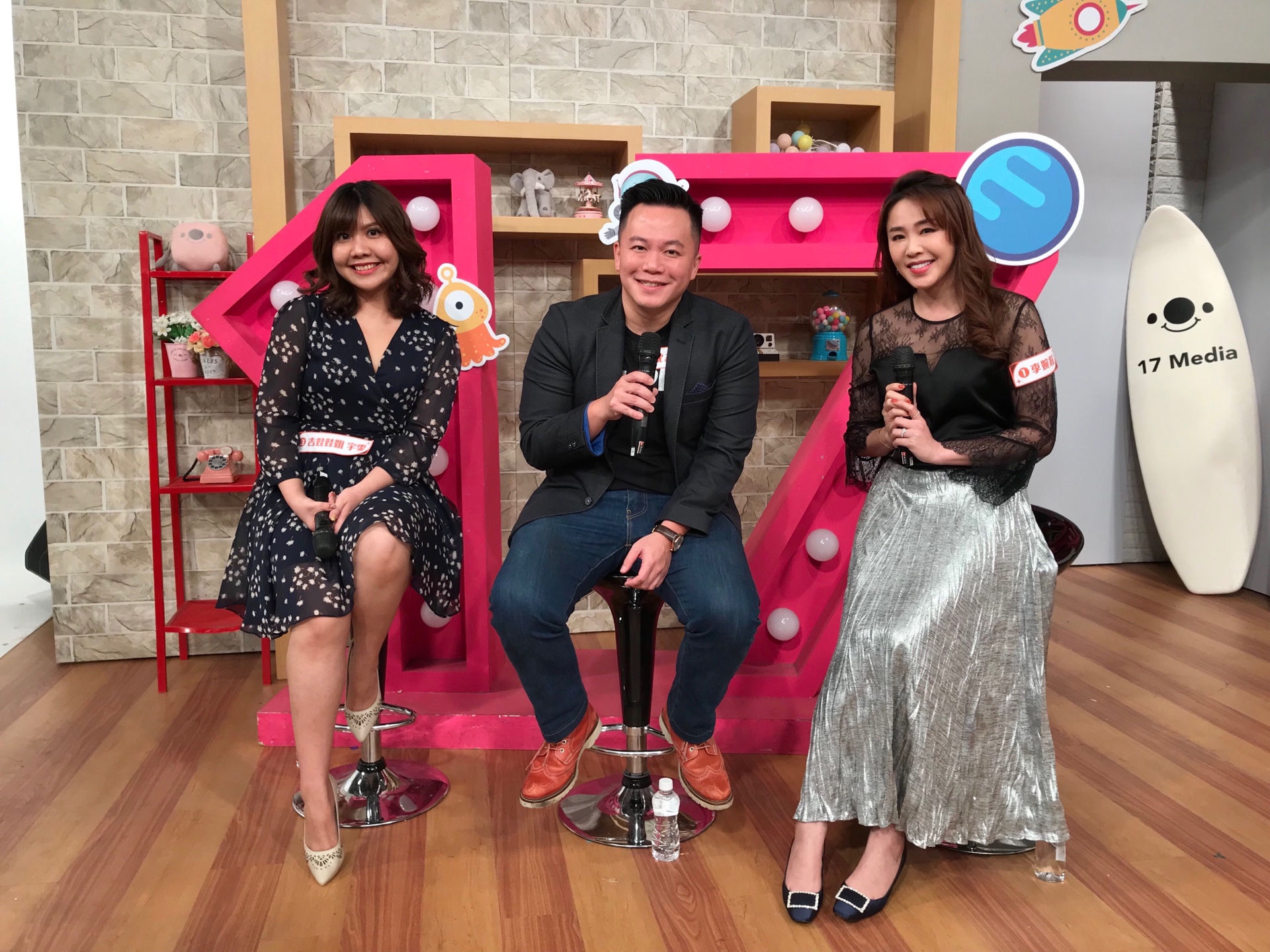 製作單位特邀李婉鈺、沈志霖、江宇雯3位口才出眾的特別嘉賓前來踢館。（《決戰17唱》提供）