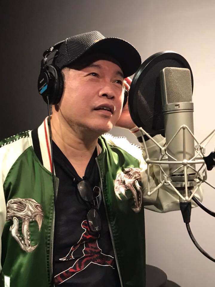 康康心中仍有樂團夢,希望未來能完成一張以樂團為主的專輯。(翻攝自康康臉書)