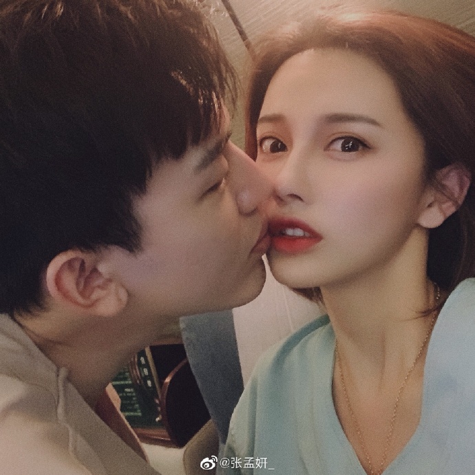 一向以正面陽光形象出現的孔垂楠，卻遭爆不斷約炮染病。（翻攝微博）