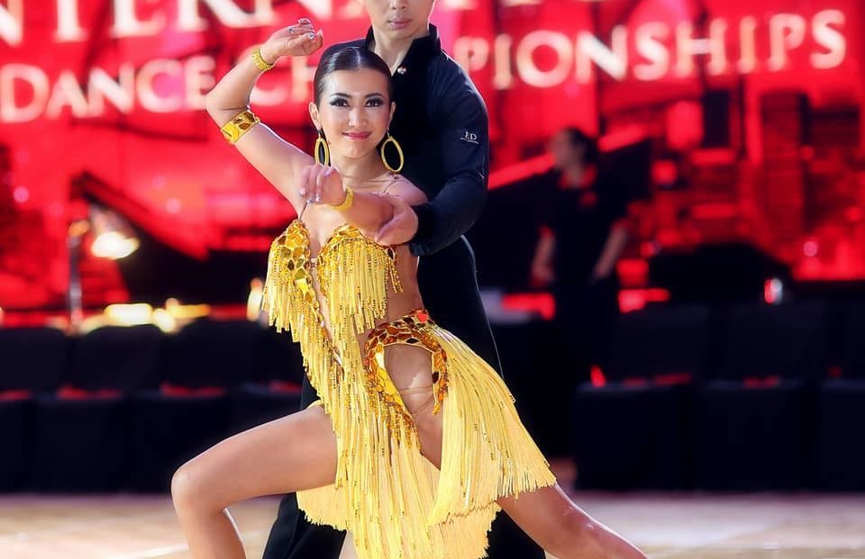 女星廖家儀嫁入豪門培養多樣興趣，國標舞也練得相當好。（翻攝自廖家儀臉書）