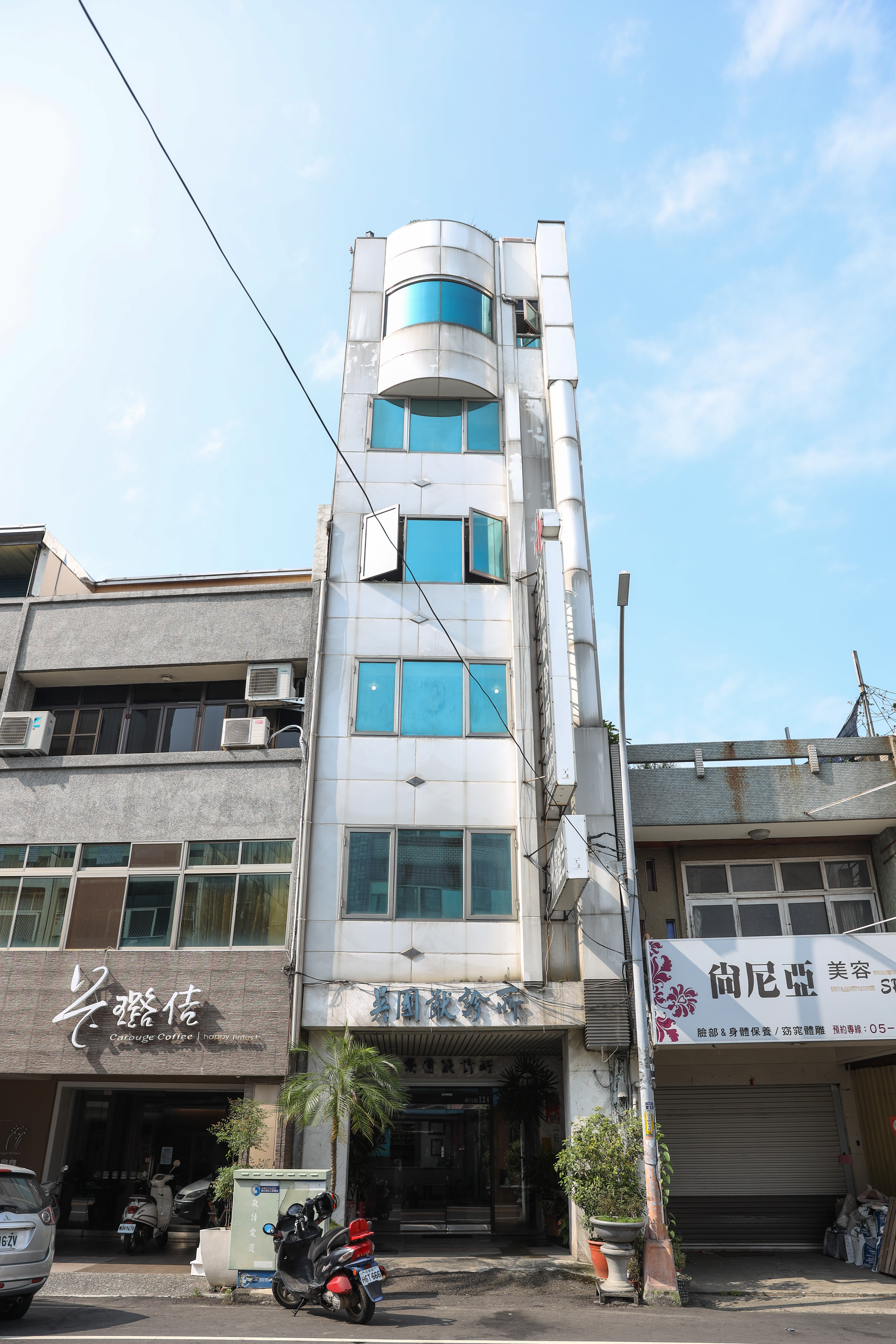 「瑪麗安東妮手工法國點心工作坊」無招牌,隱身在診所3樓。