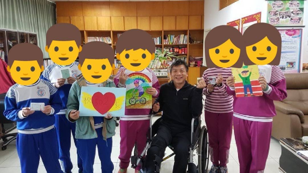 輔導室主任王蕙雯表示，校長對於鳳鳴的每一個孩子，都當做自己孩子在照護。（鳳鳴國小校方提供）