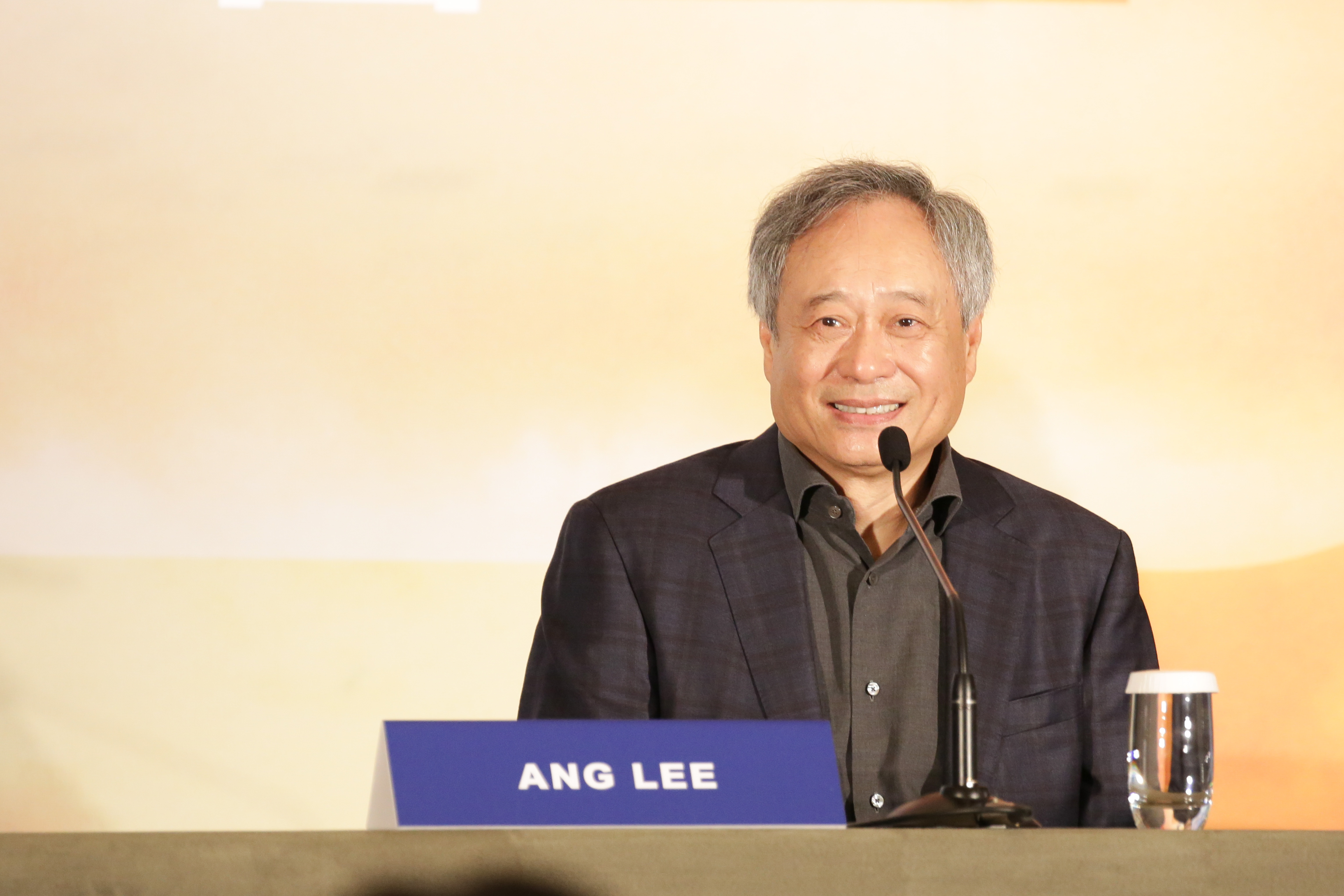 李安希望看電影的觀眾採取開放心胸去看《雙子殺手》。