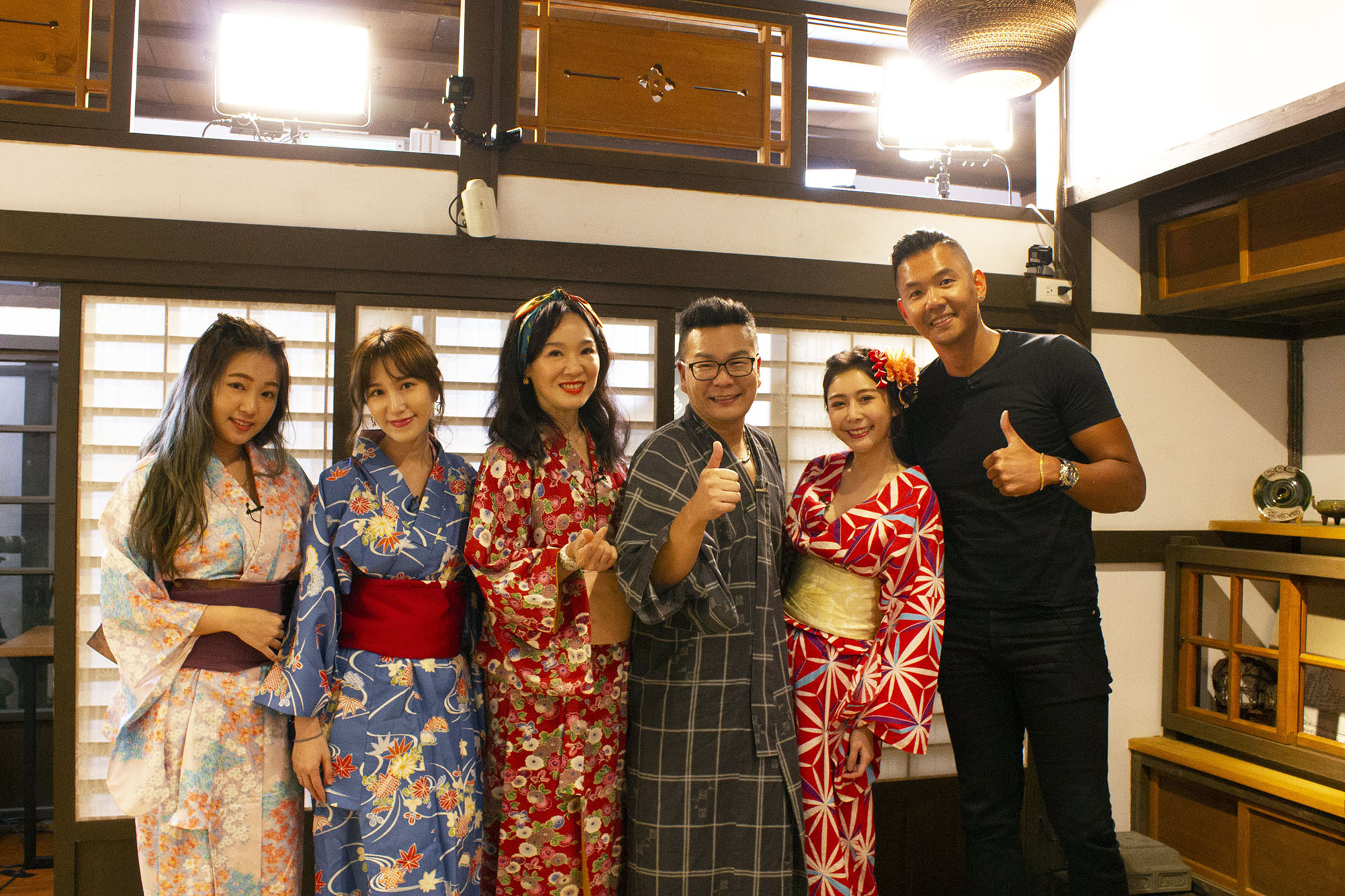 黑人和徐薇上沈玉琳的實境節目《歡迎光琳》笑料百出。（緯來提供）