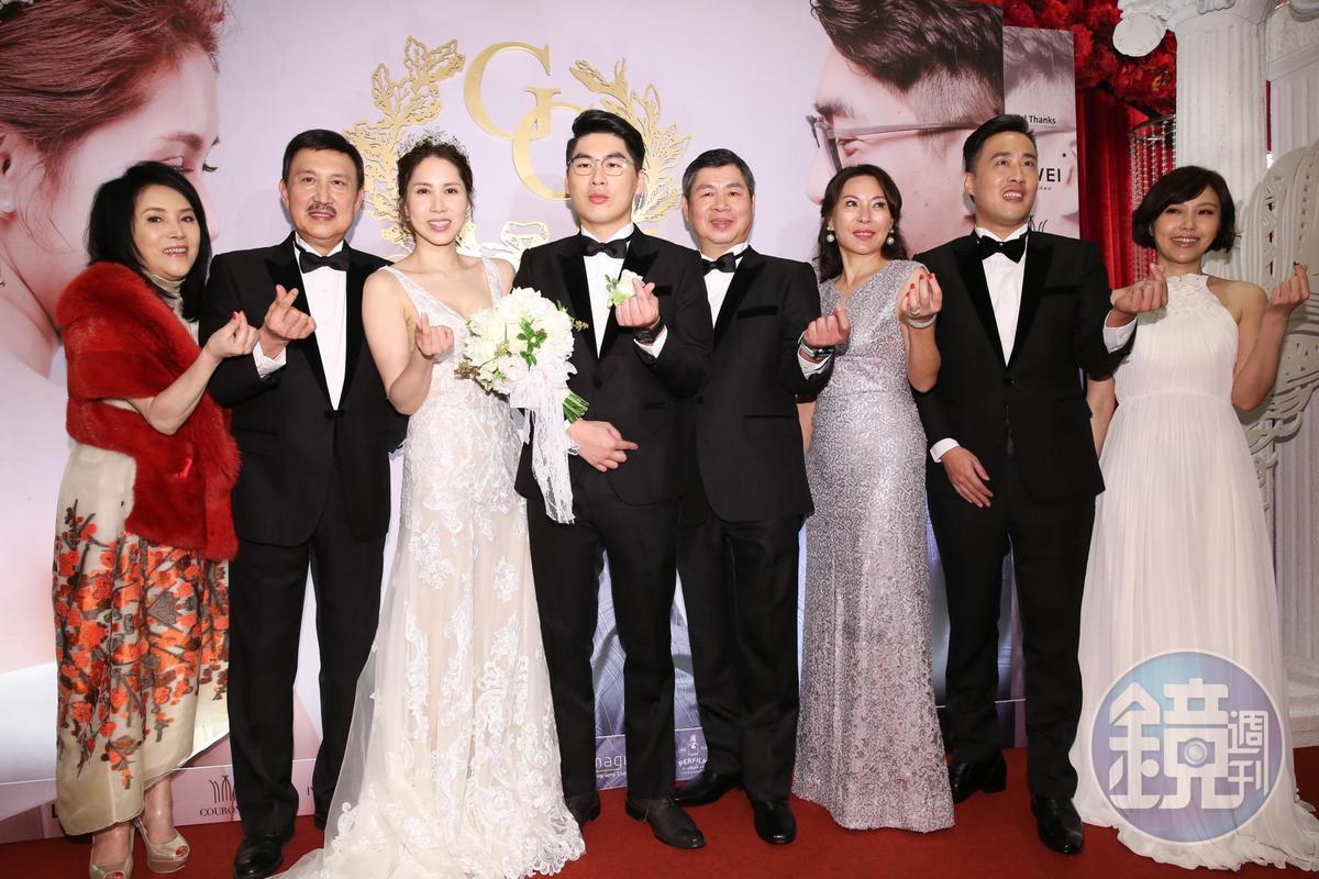 余天與李亞萍今年初才替女兒余苑綺補辦婚禮，余苑綺也在日前順利產子。