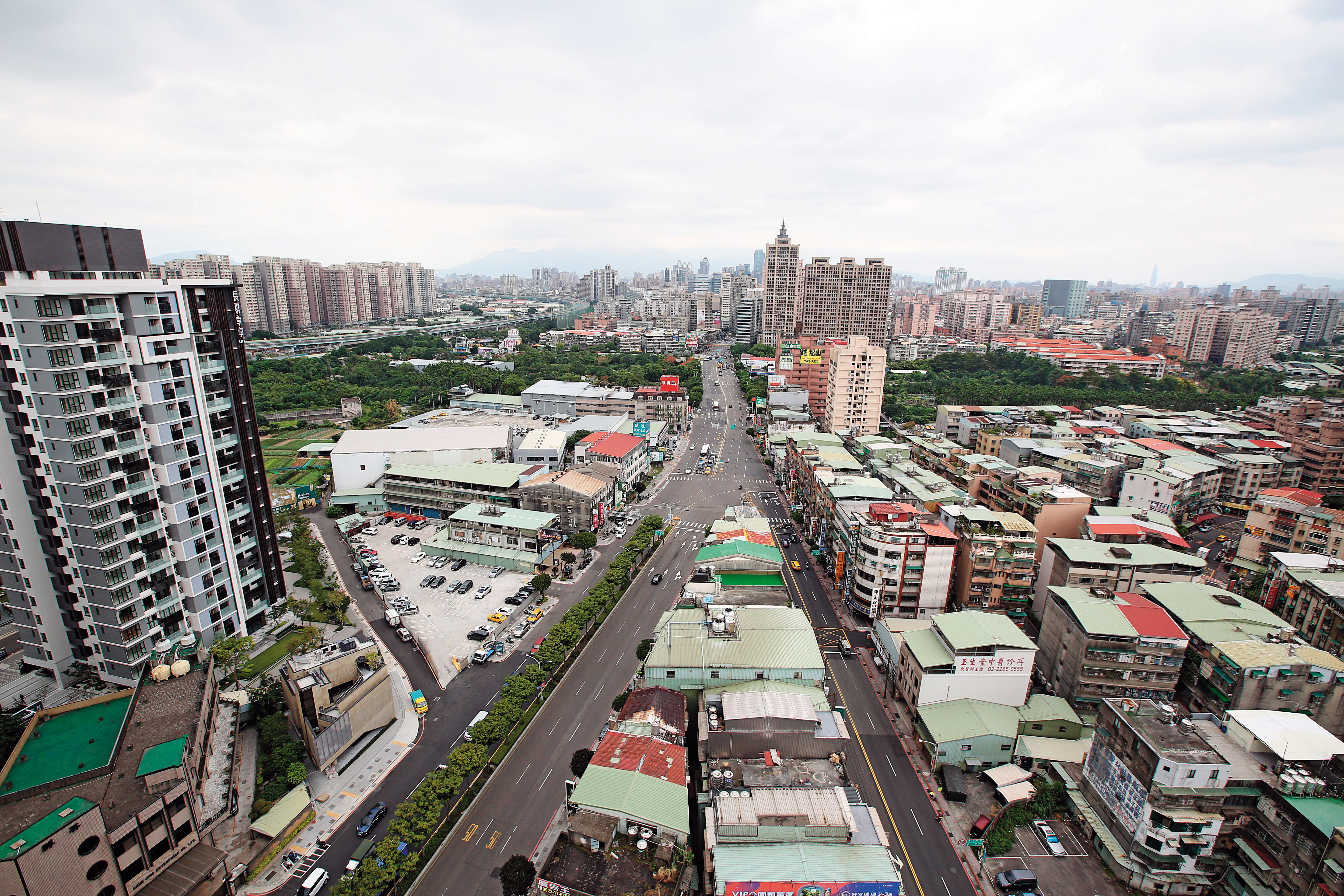 蔡城在新北市土城持有千坪土地，目前由二房掌握。