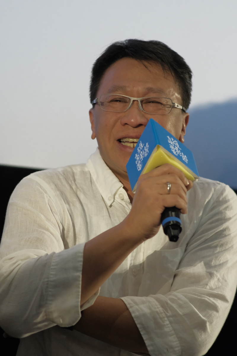 游安順在映後座談，談到海上外籍漁工的艱困工作環境，忍不住也掉下眼淚。（高雄電影節提供）