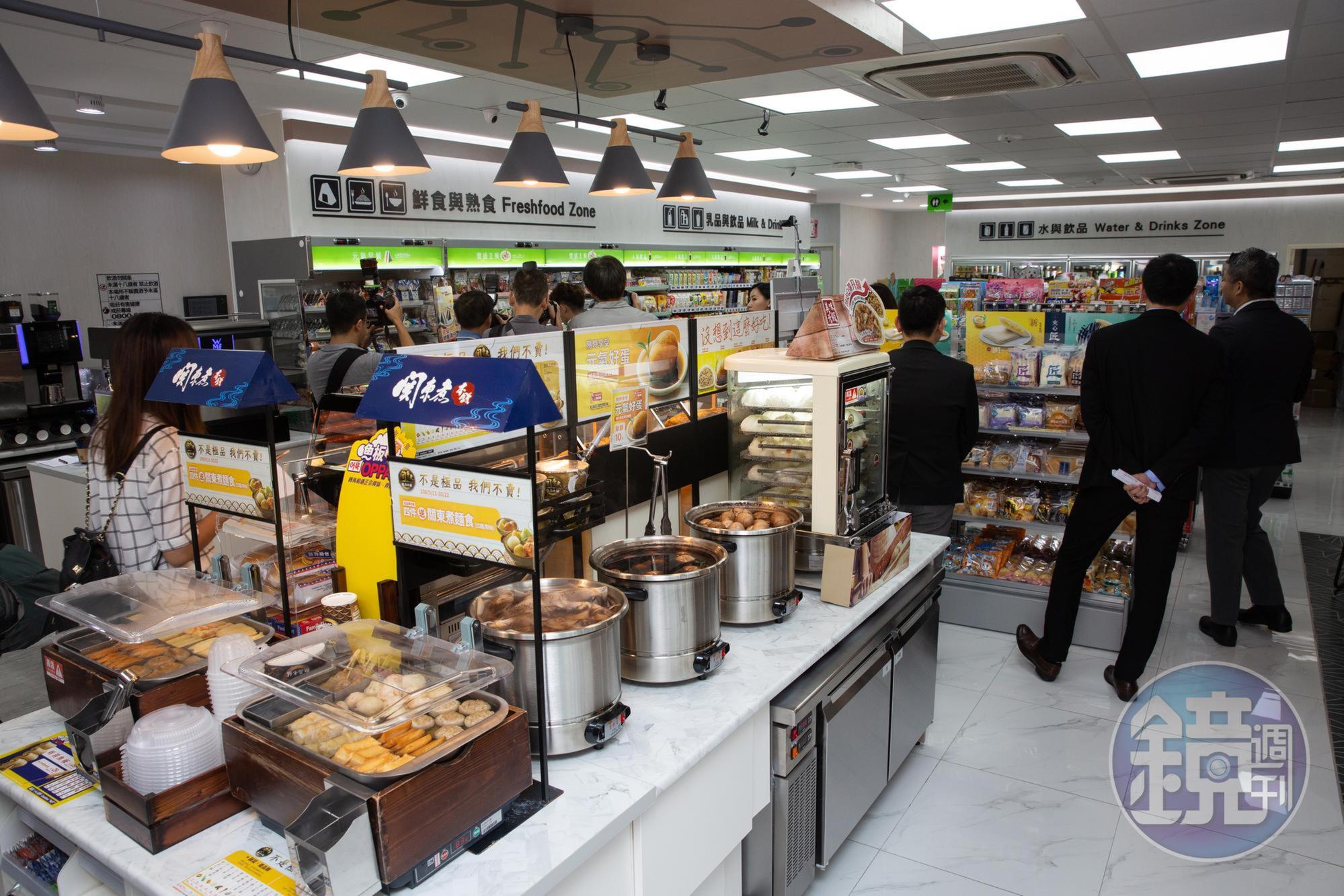 全家在小巨蛋旁開科技概念2店,內有多種獨家科技幫忙解決店員勞務。