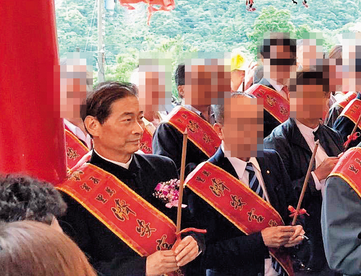 統促黨經營基層以宮廟為主要對象,張安樂(左)時常出席各宮廟慶典。