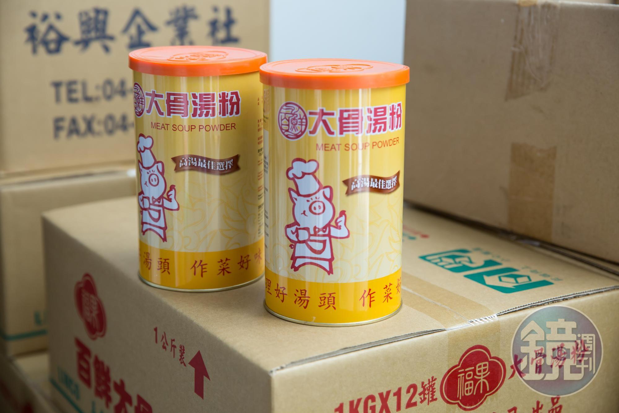 林錦鴻研發的大骨粉是百鮮最暢銷的產品，曾創下賣破千萬罐的佳績。（235元／罐）