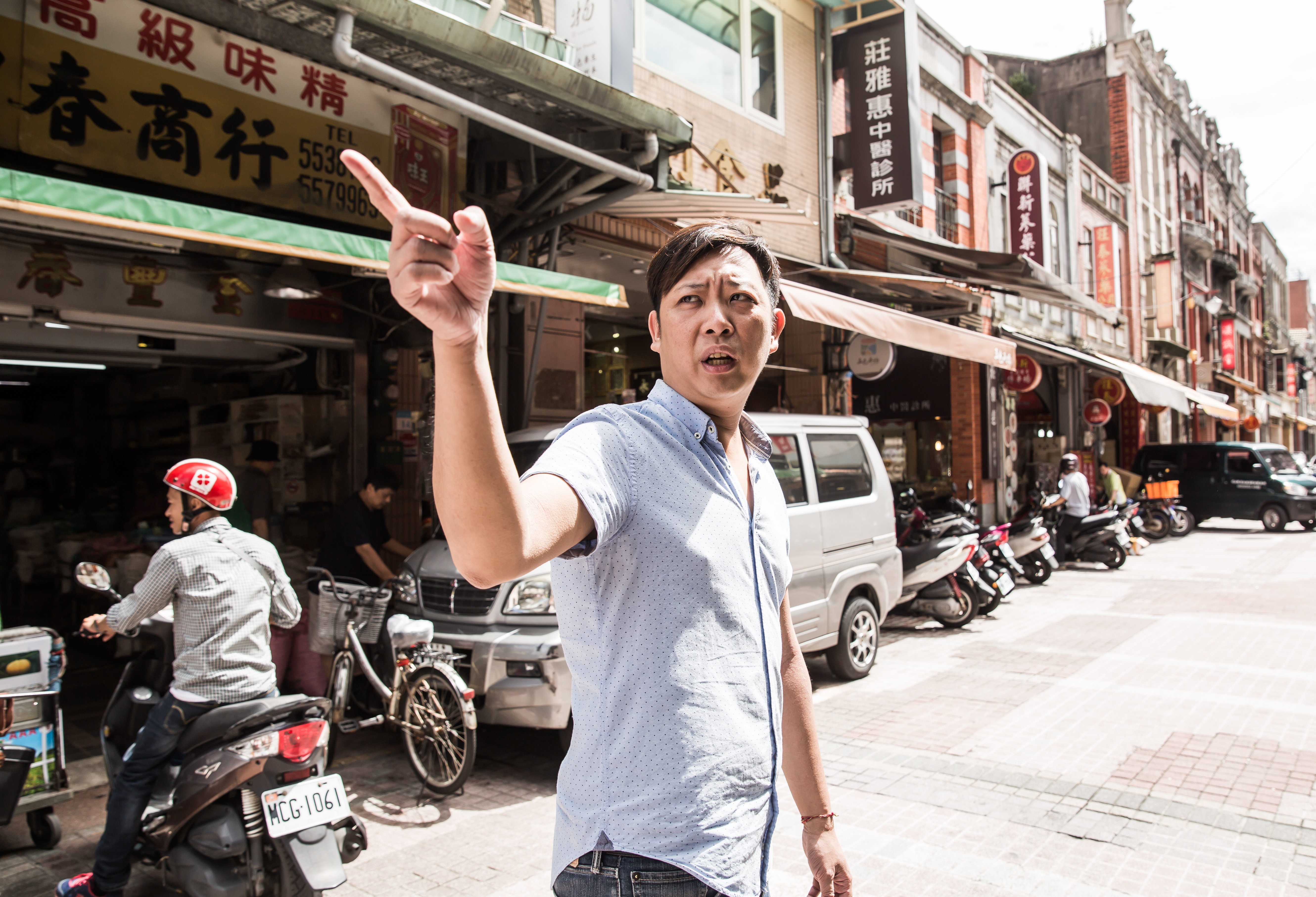 林裕閔小時候常跟著父親到迪化街拜會盤商。