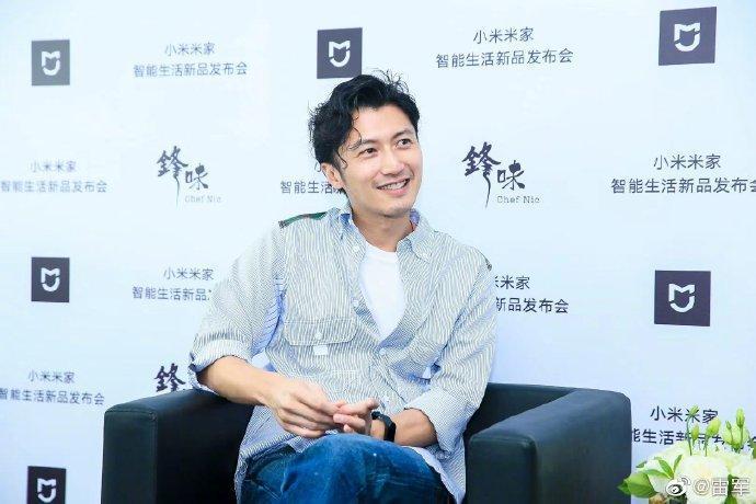謝霆鋒自從主持美食節目後，就把生意頭腦放在美食上。（翻攝鋒味微博）