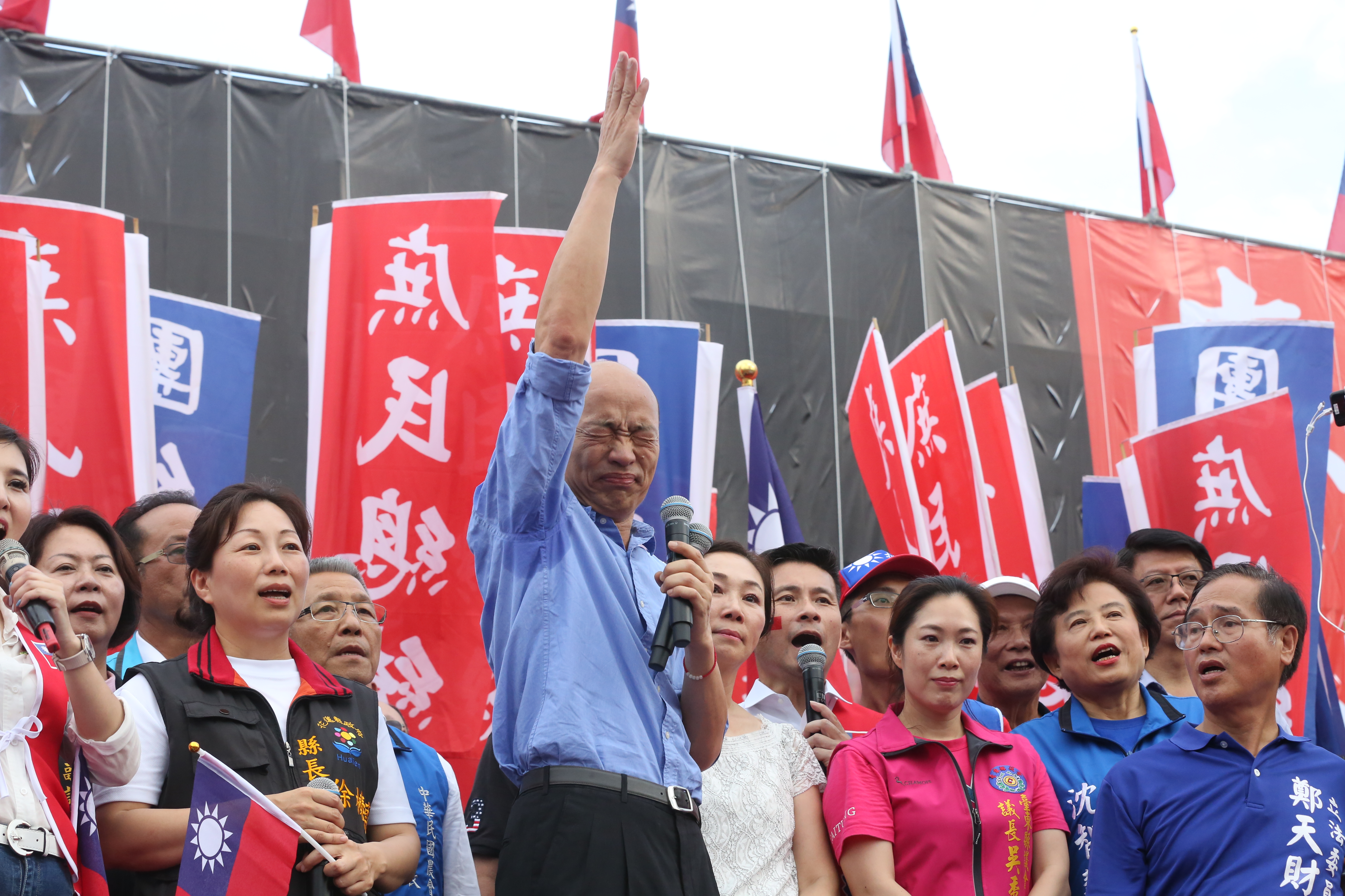 韓國瑜贊同民眾建議台灣高山要設升旗台的想法，並表示宣揚愛國精神、愛國文化一定要加強。（資料照）