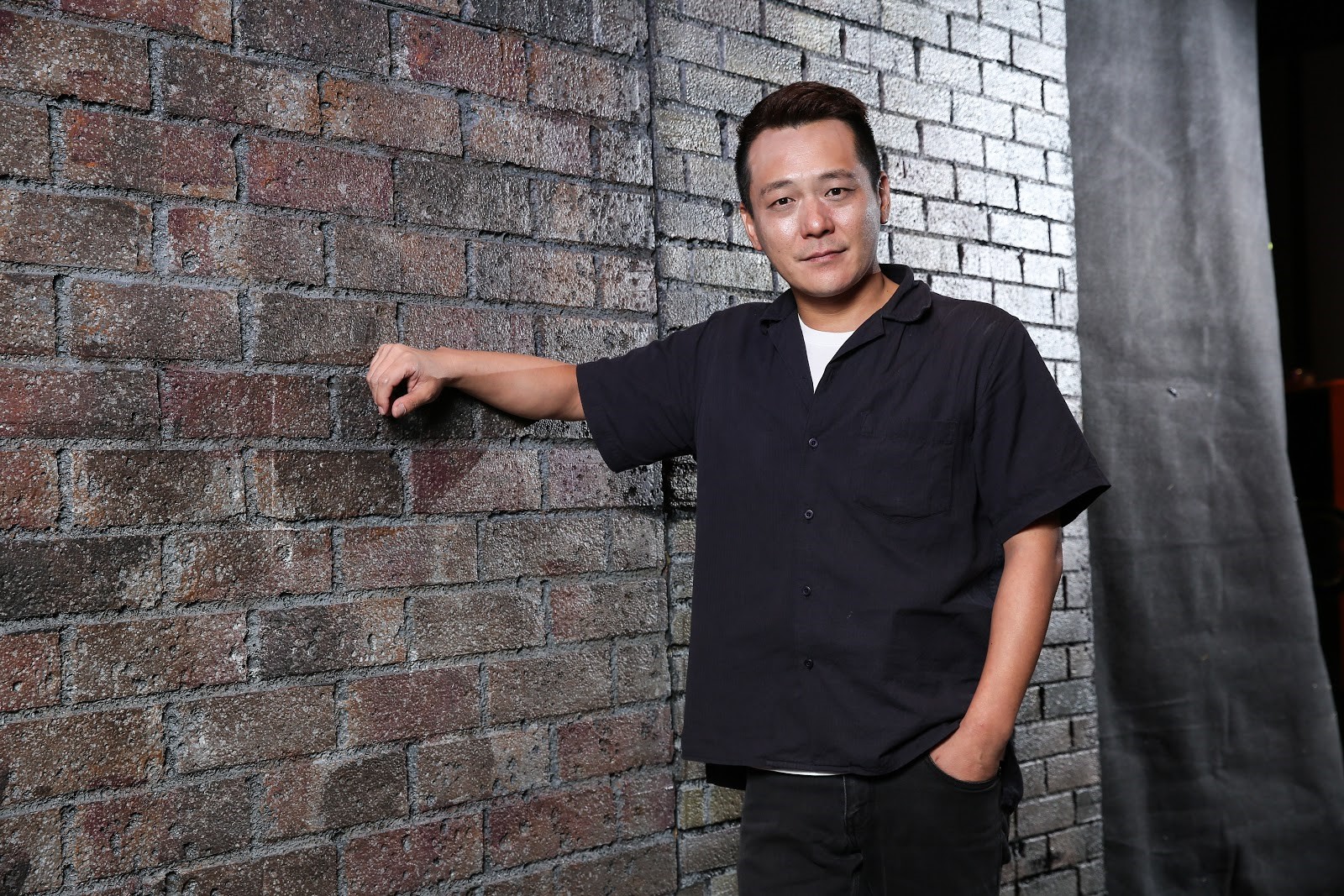 《尋找金鐘旭》導演黃斗穗指出該劇的角色跨越多個時空，考驗演員演技。