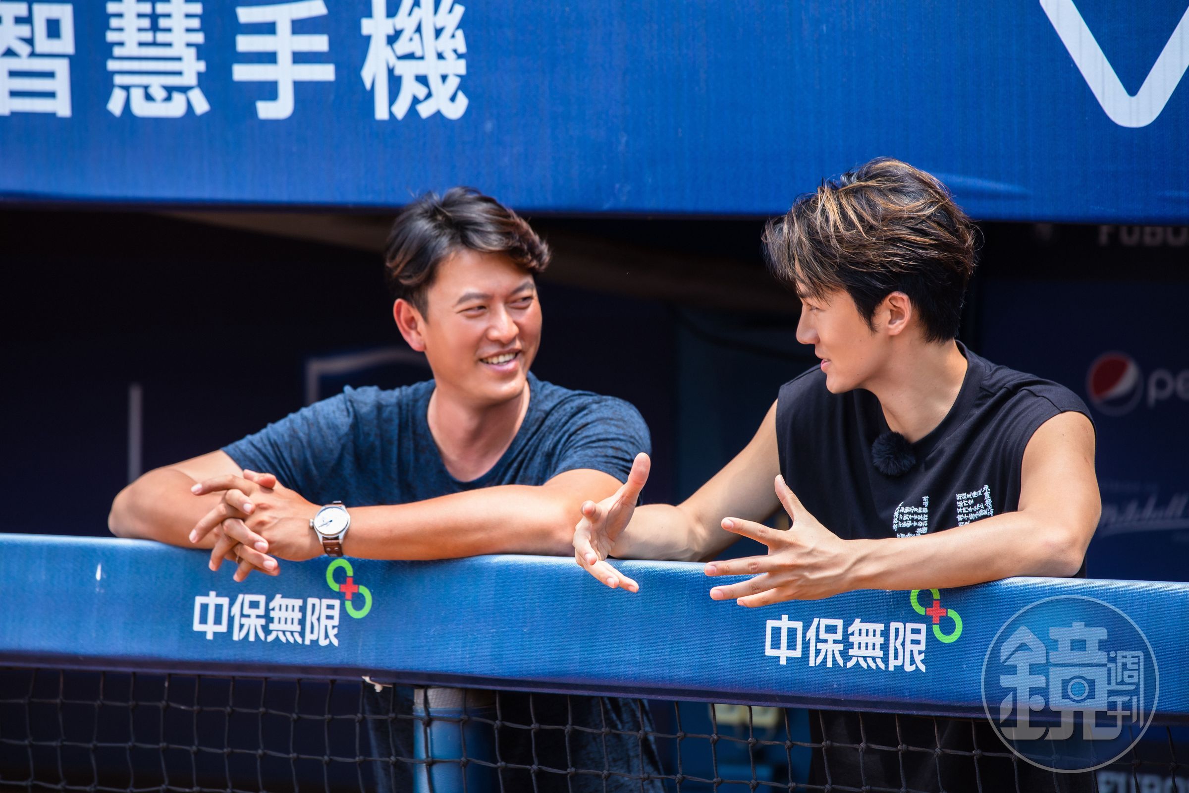 王建民卸下心房暢談糾結心境，讓吳克群紅了眼眶。（何樂音樂提供）