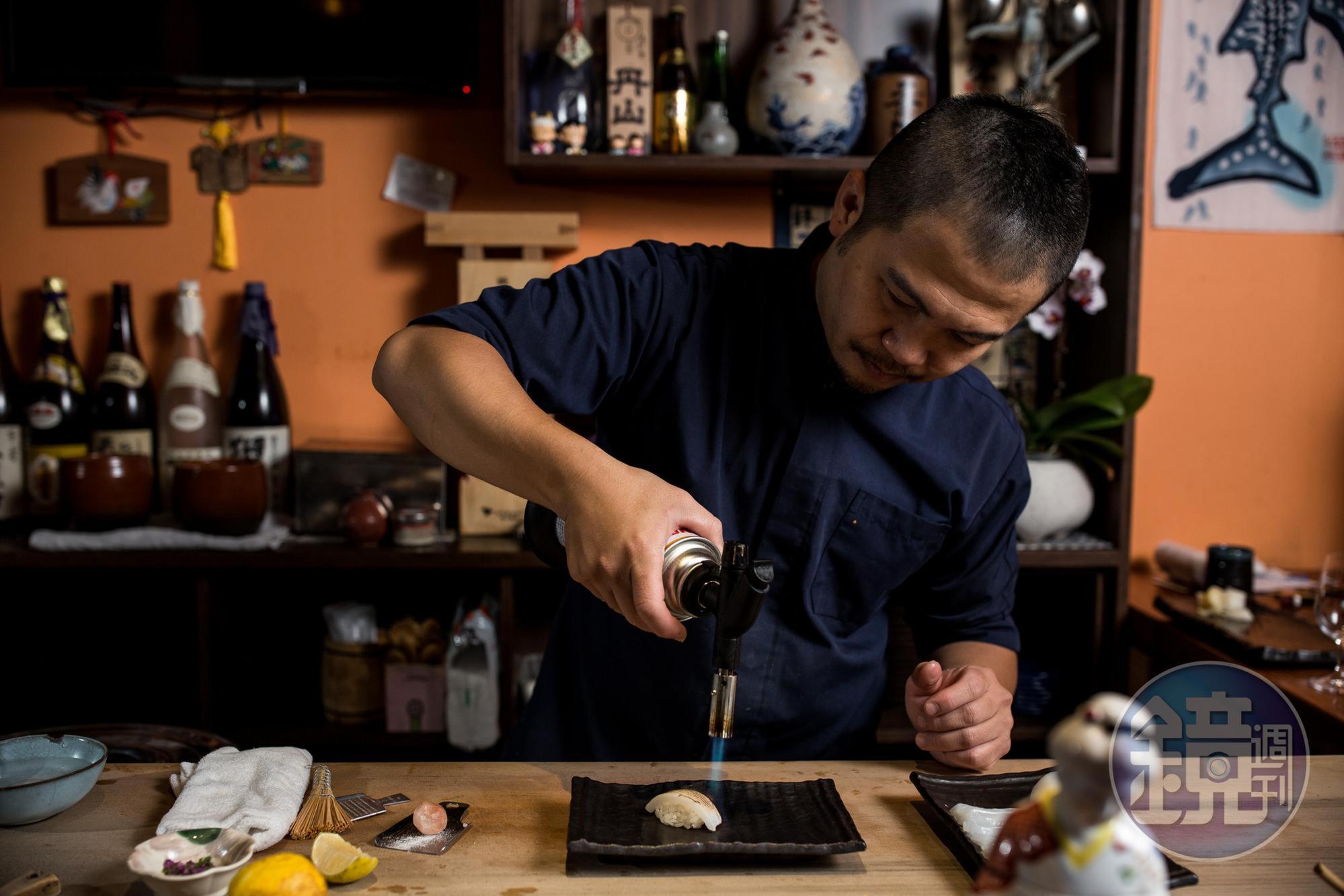 若有不吃生魚片的客人,主廚也能特地為您設計客製化菜單,將生食類的食物改為炙燒料理。