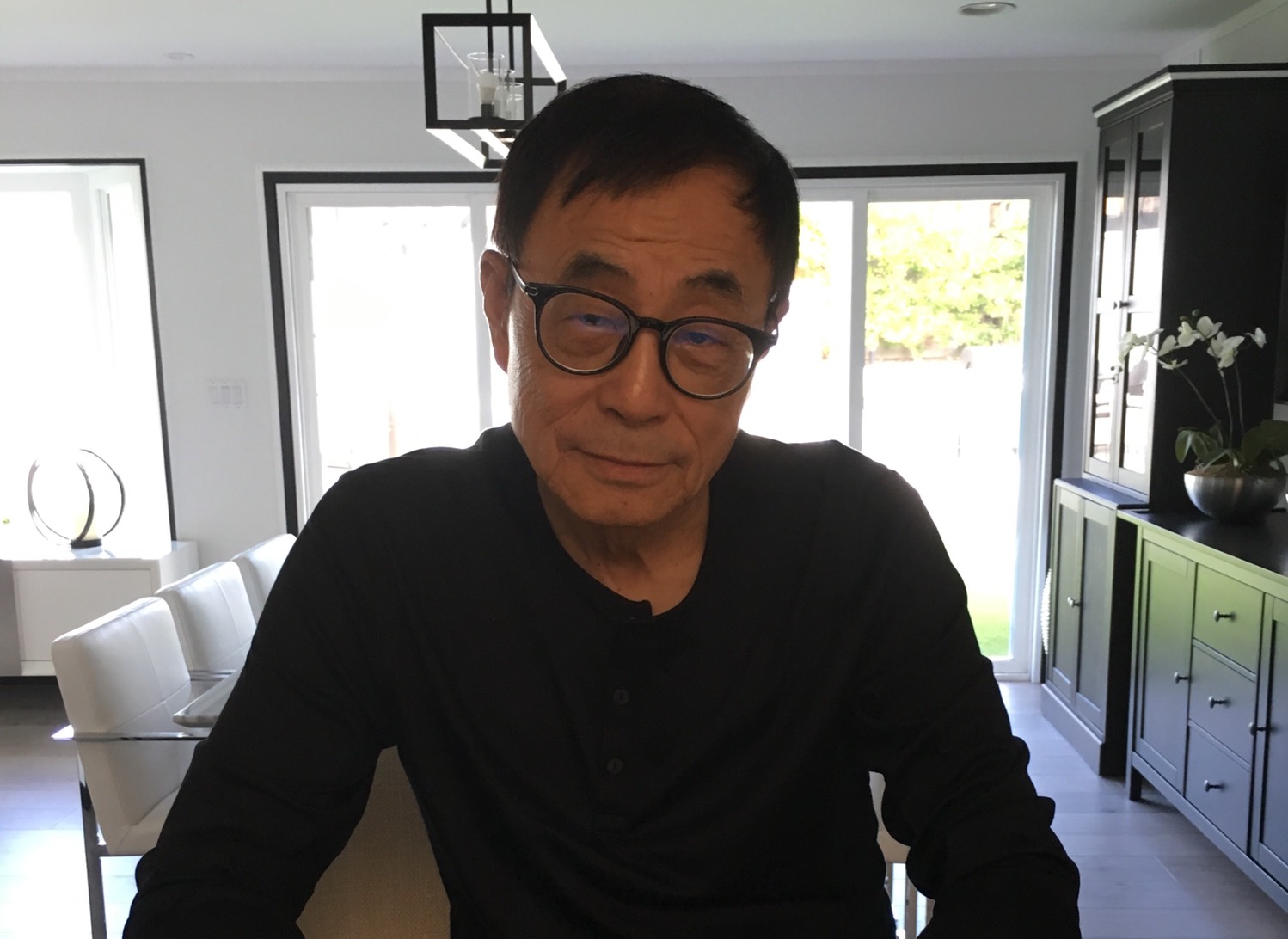 劉家昌po文質疑各家民調，更大膽預測韓國瑜最終可拿下800萬左右的選票。（翻攝自劉家昌臉書）