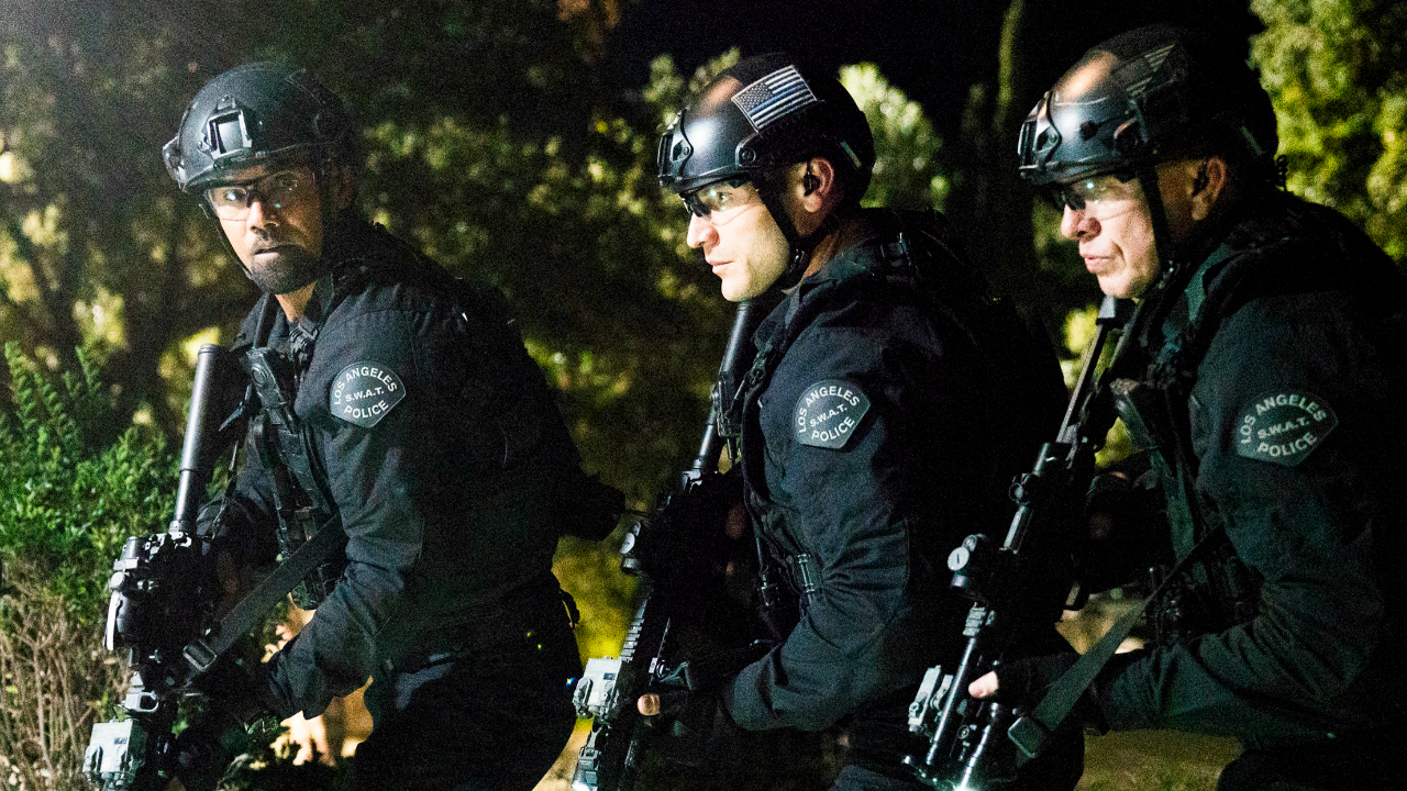「SWATting」是常發生在國外實況主身上的惡作劇。(翻攝《反恐特警組》劇照)