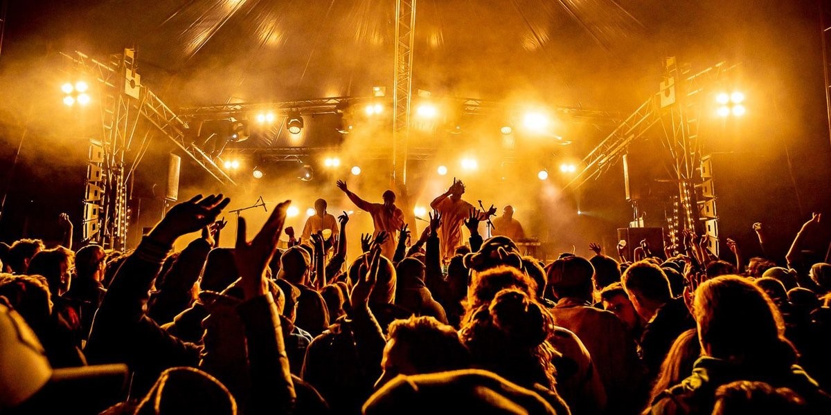 莫斯科音樂週未獲官方補助卻已闖出名號，成為當地規模最大的showcase音樂節。（ 翻攝自thecity.m24.ru）