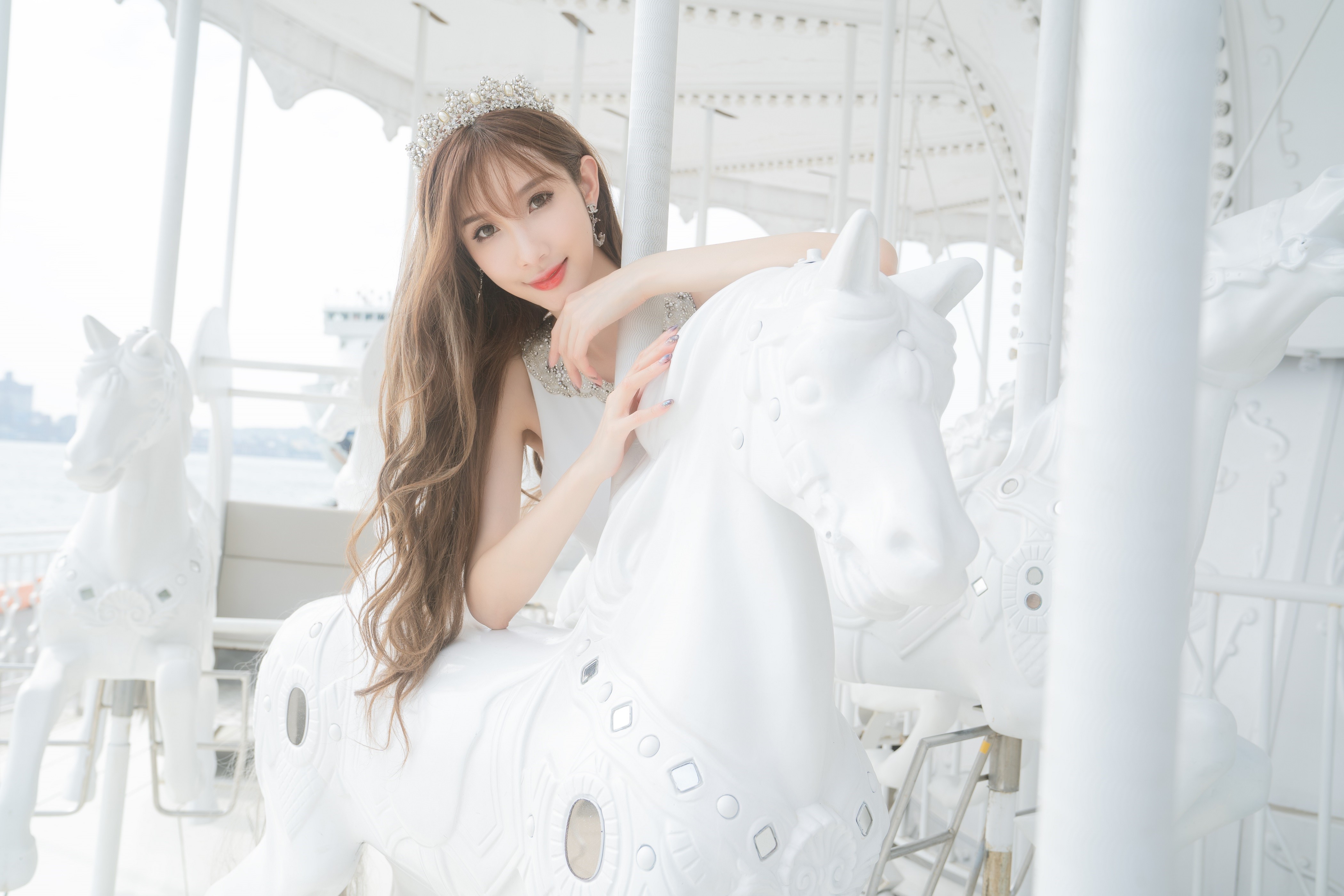 陳若穎將在年底出公益寫真集，為愛滋防治工作盡一份力。（陳若穎提供）