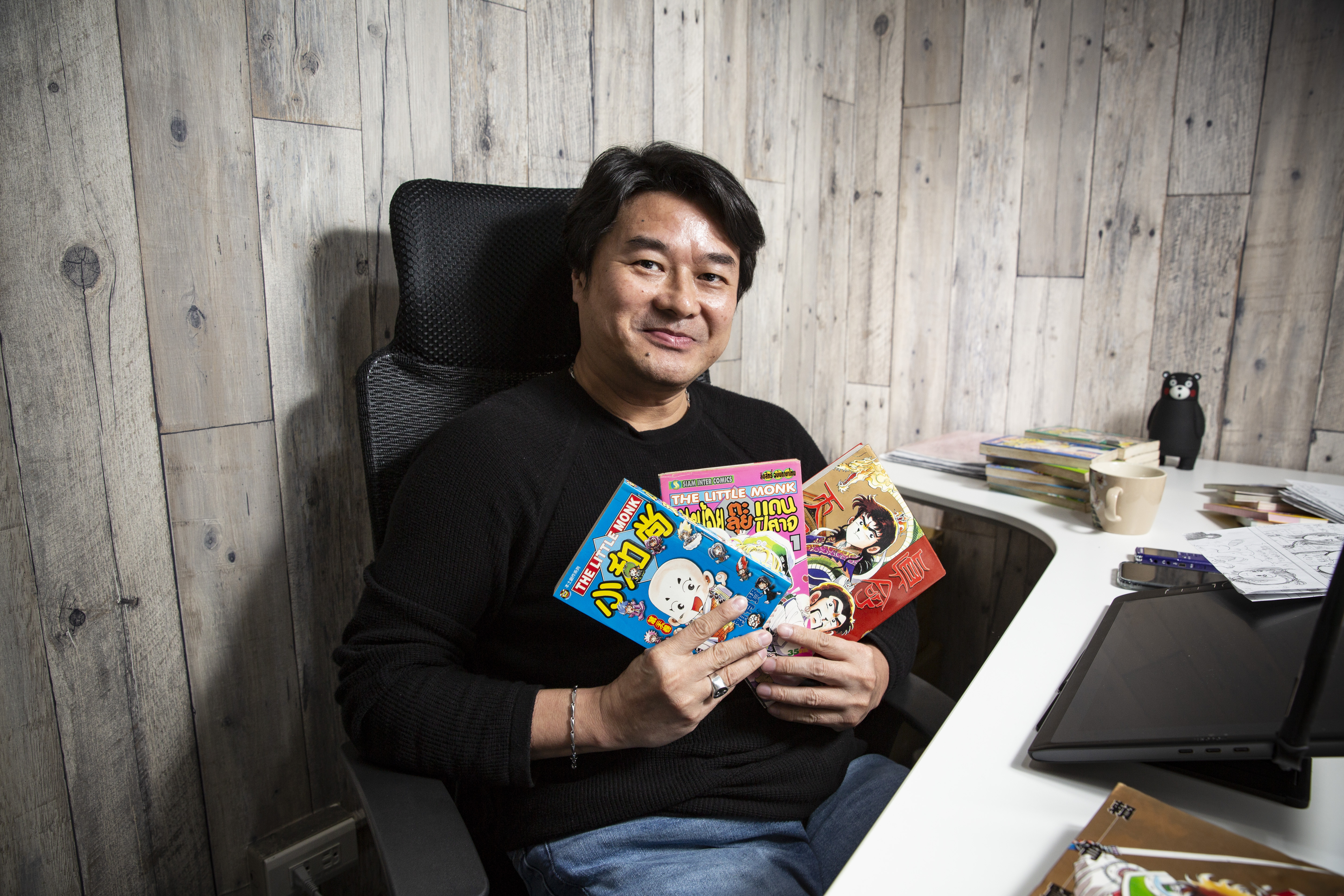 賴有賢的作品連載十年從未拖稿，助手阮光民也說他是很自律的漫畫家。