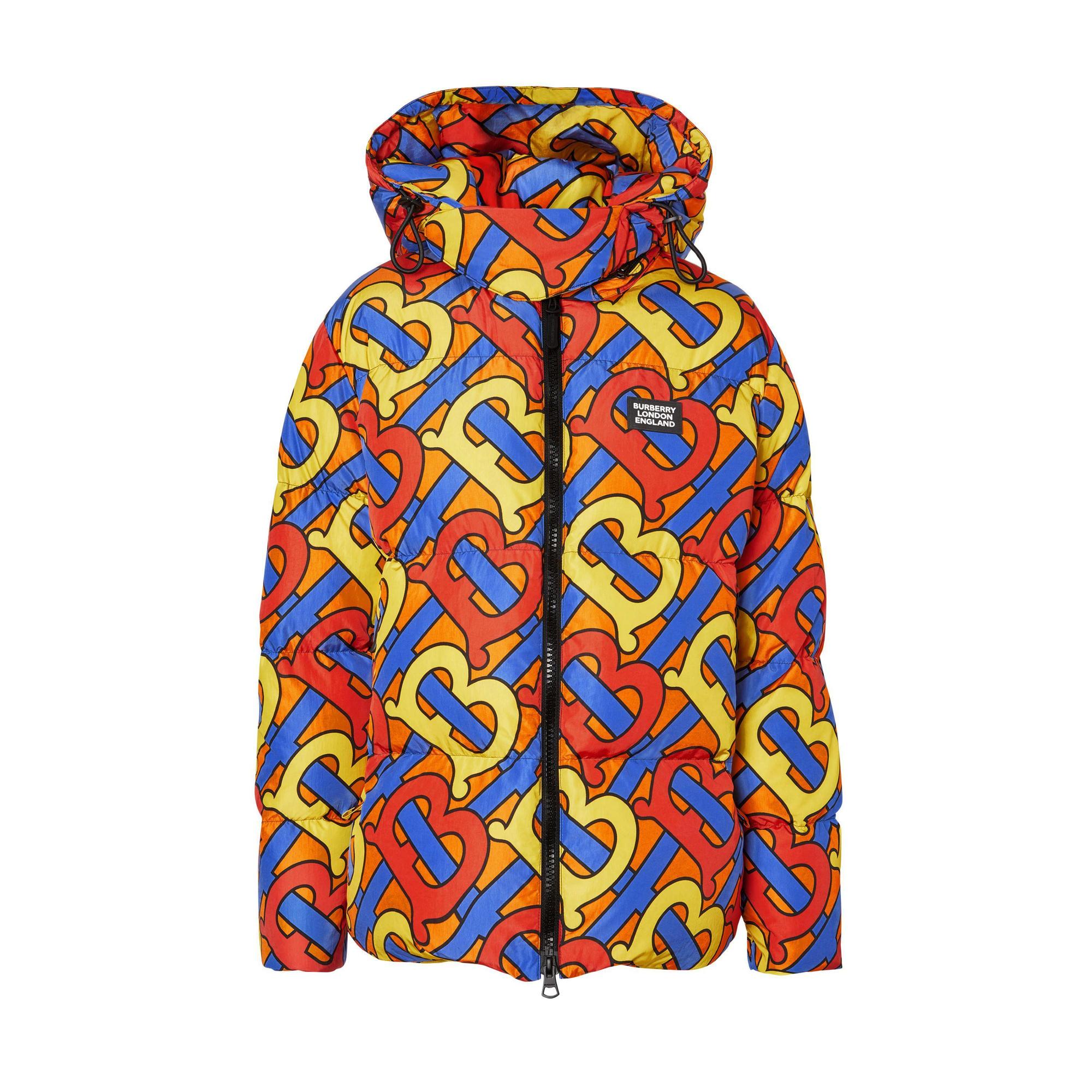 TB花押字羽絨外套 NT$75,000（BURBERRY提供）