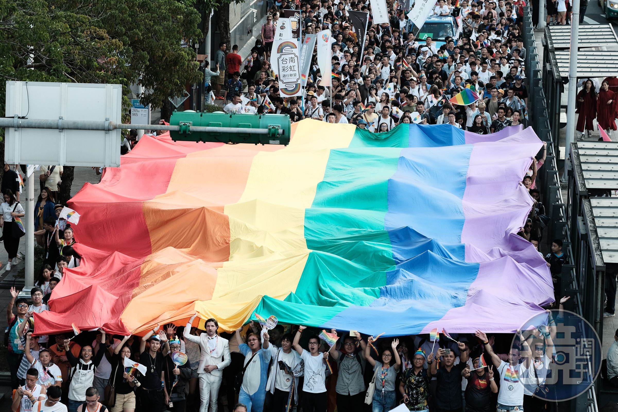 第17屆台灣同志遊行（Taiwan LGBT Pride）將於明天（26日）登場。（圖為去年同志遊行盛況）