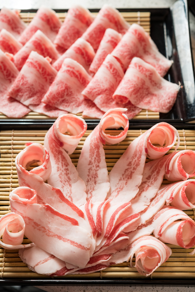 油脂夠肥的「西班牙伊比利豬五花肉」耐煮不柴。（400元／份）