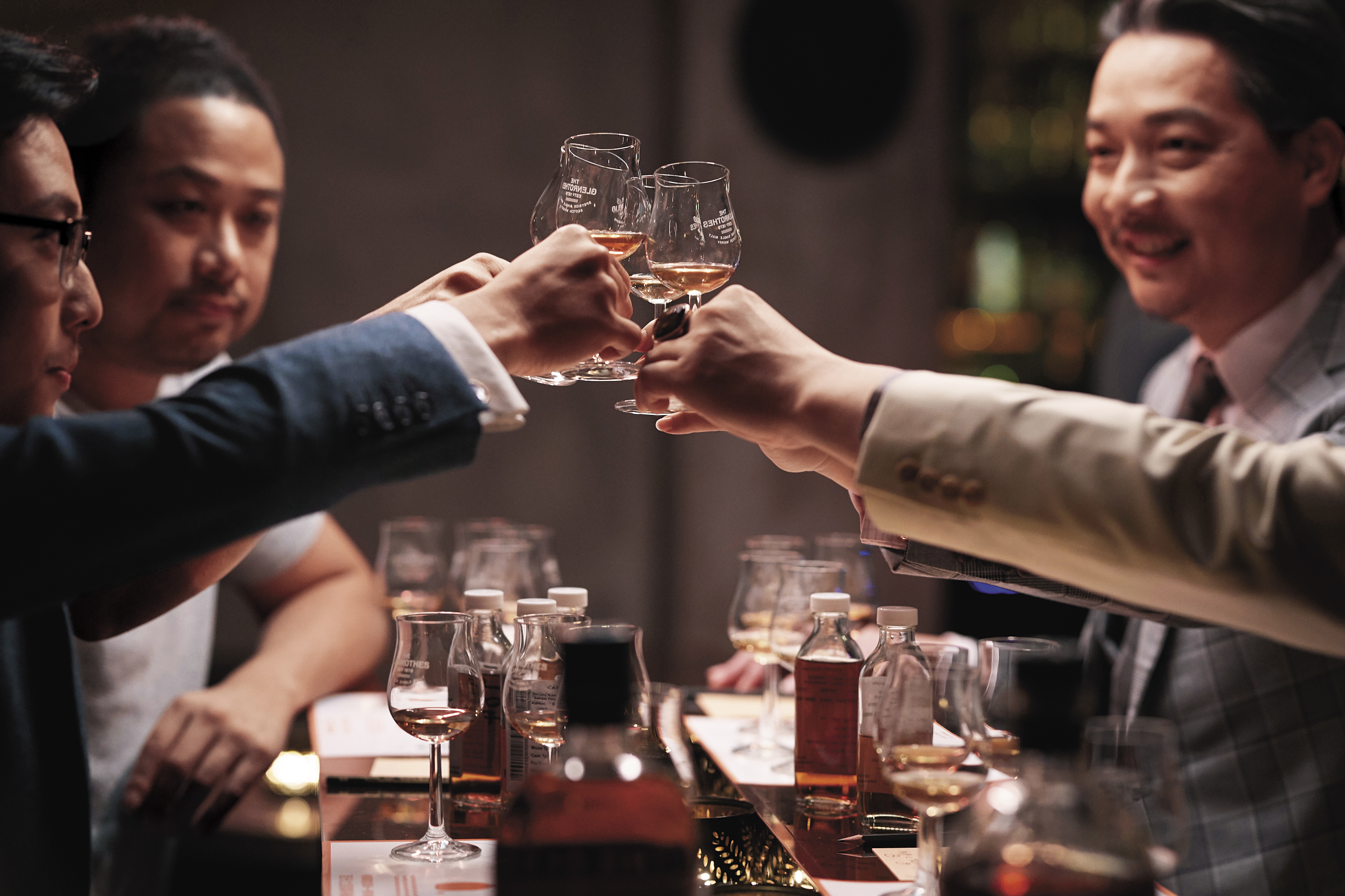 格蘭路思2019全球首發包桶，吸引許多威士忌達人共襄盛舉。