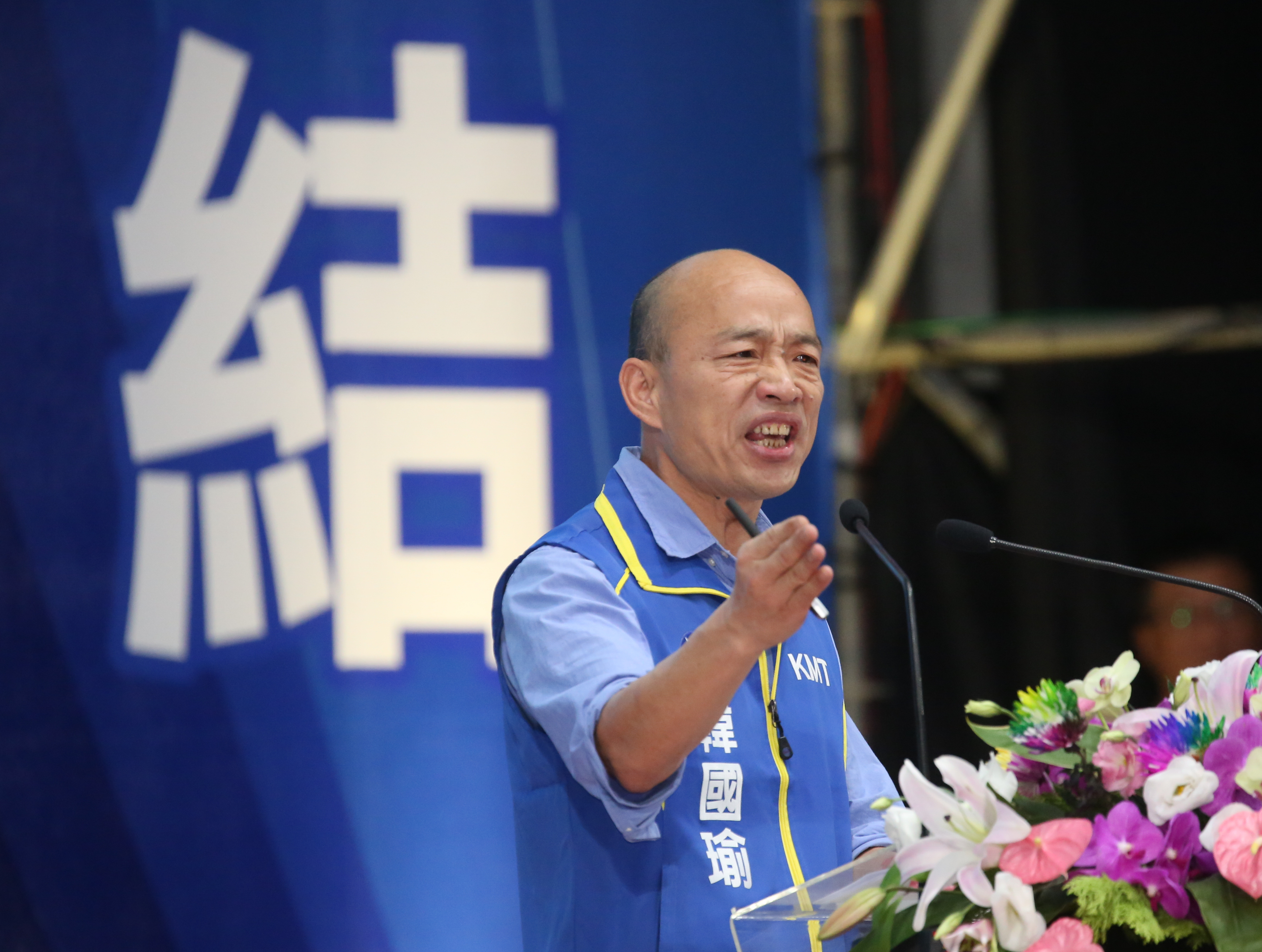 韓國瑜開支票表示當選總統後，鼓勵全台大學生、研究生出國遊學一年，費用他會想辦法。（本刊資料照）