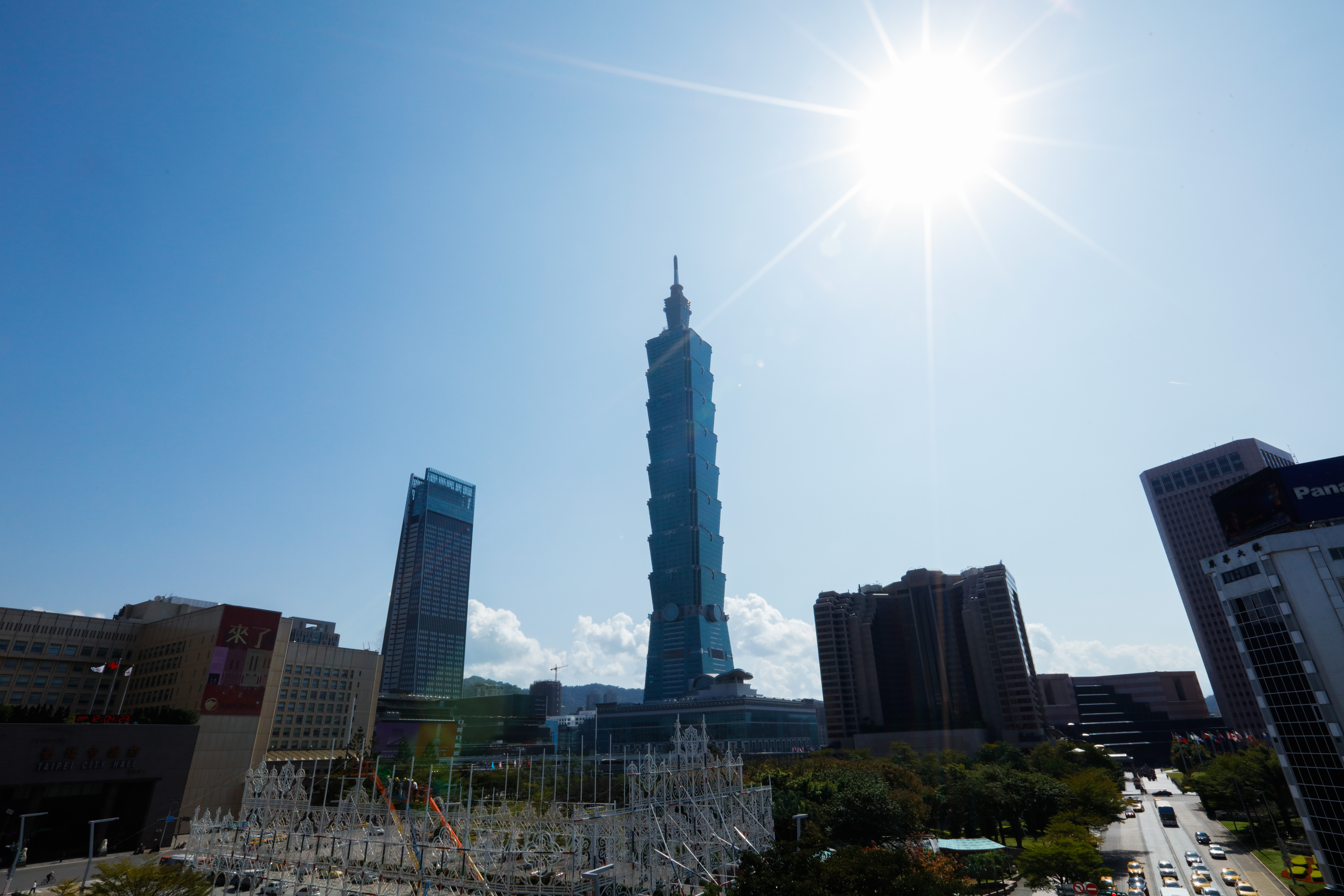 今天全台各地大多多雲到晴，今晚開始起北臺灣轉濕涼。