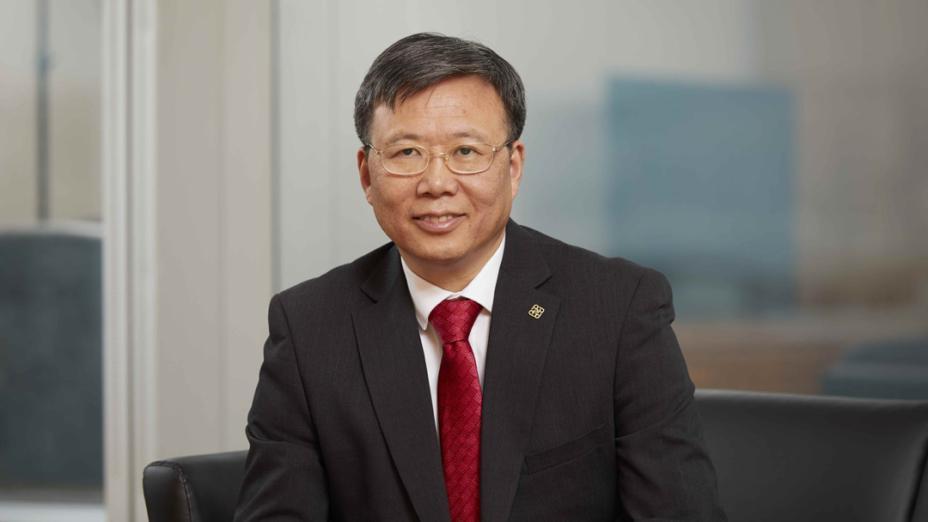 香港理工大學現任校長滕錦光為中國籍，1985年獲公費到澳洲雪梨大學土木系求學。（翻攝自網路／香港理工大學提供）