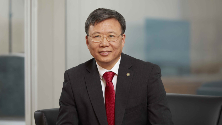 香港理工大學現任校長滕錦光為中國籍，1985年獲公費到澳洲雪梨大學土木系求學。（翻攝自網路／香港理工大學提供）