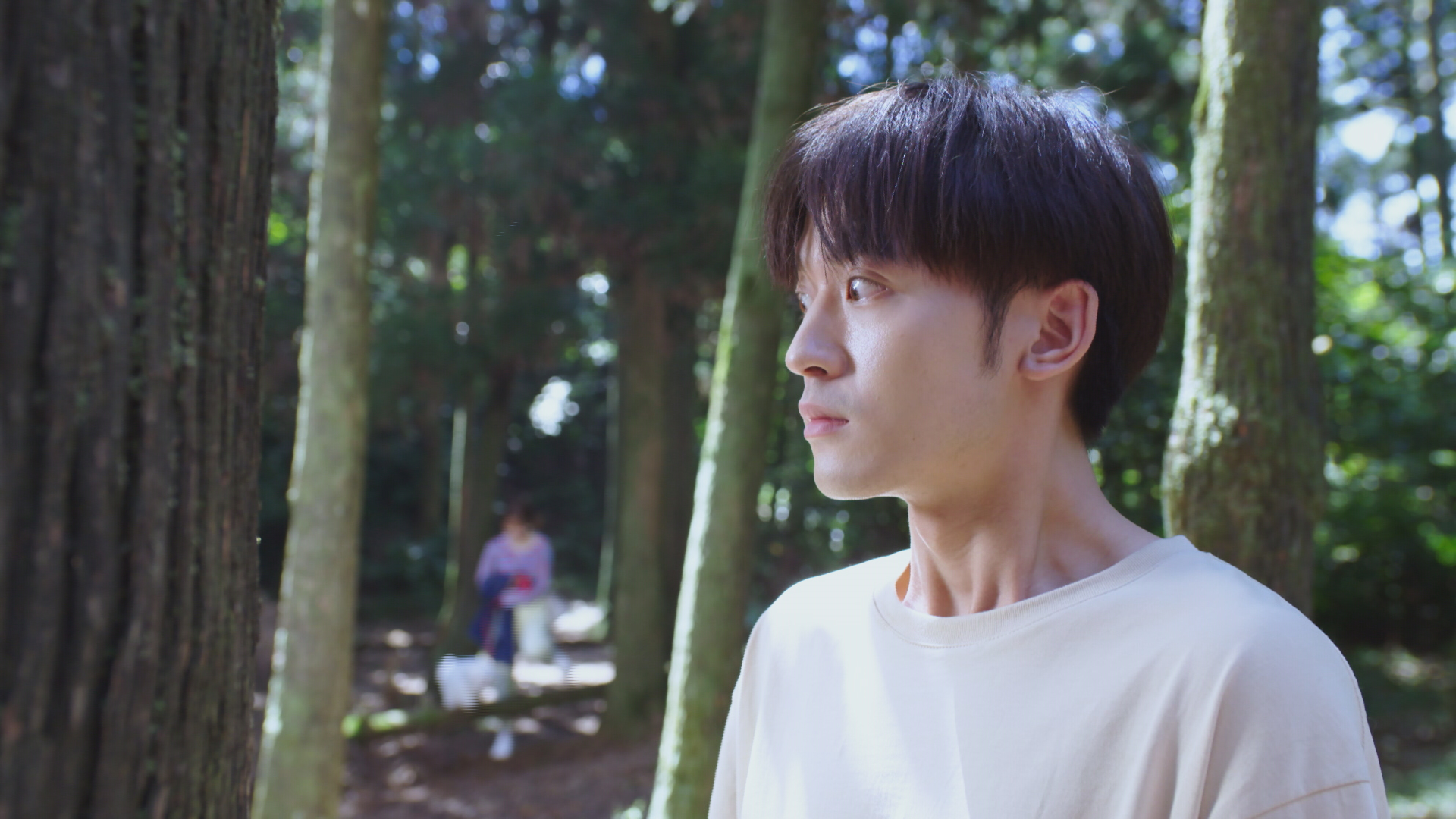 小樂躲野外尿尿，竟被項婕如撞見。（台視提供）