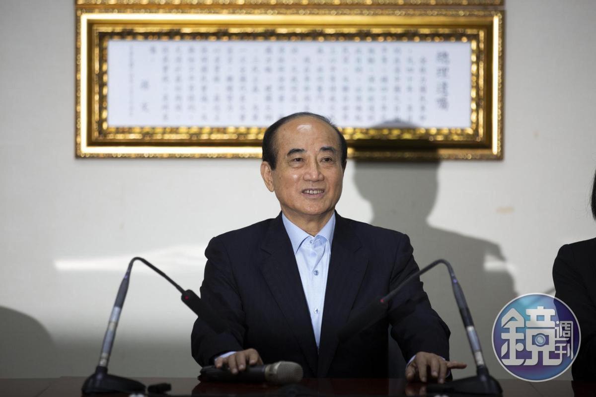 王金平求教蔡依林「臉書一般是怎麼個經營法?」被粉絲狂譙。