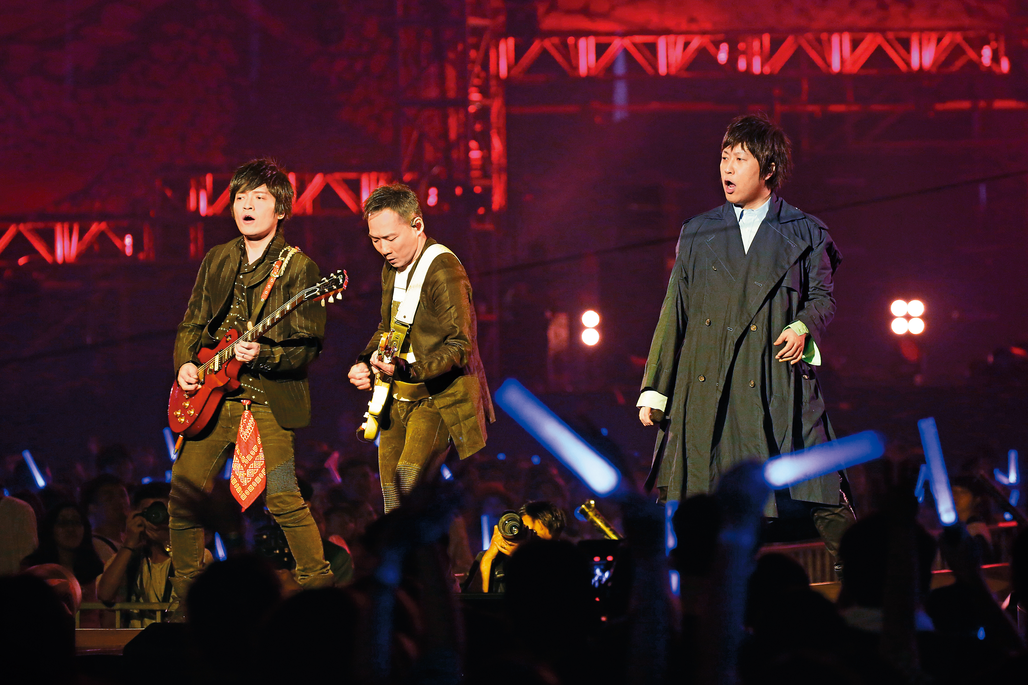 五月天現場演唱魅力無敵,開唱門票屢屢秒殺完售。