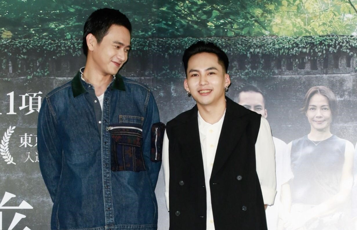巫建和（右）與劉冠廷（左）在《陽光普照》飾演一對反目成仇的朋友，雙雙入圍金馬最佳男主角與男配角。