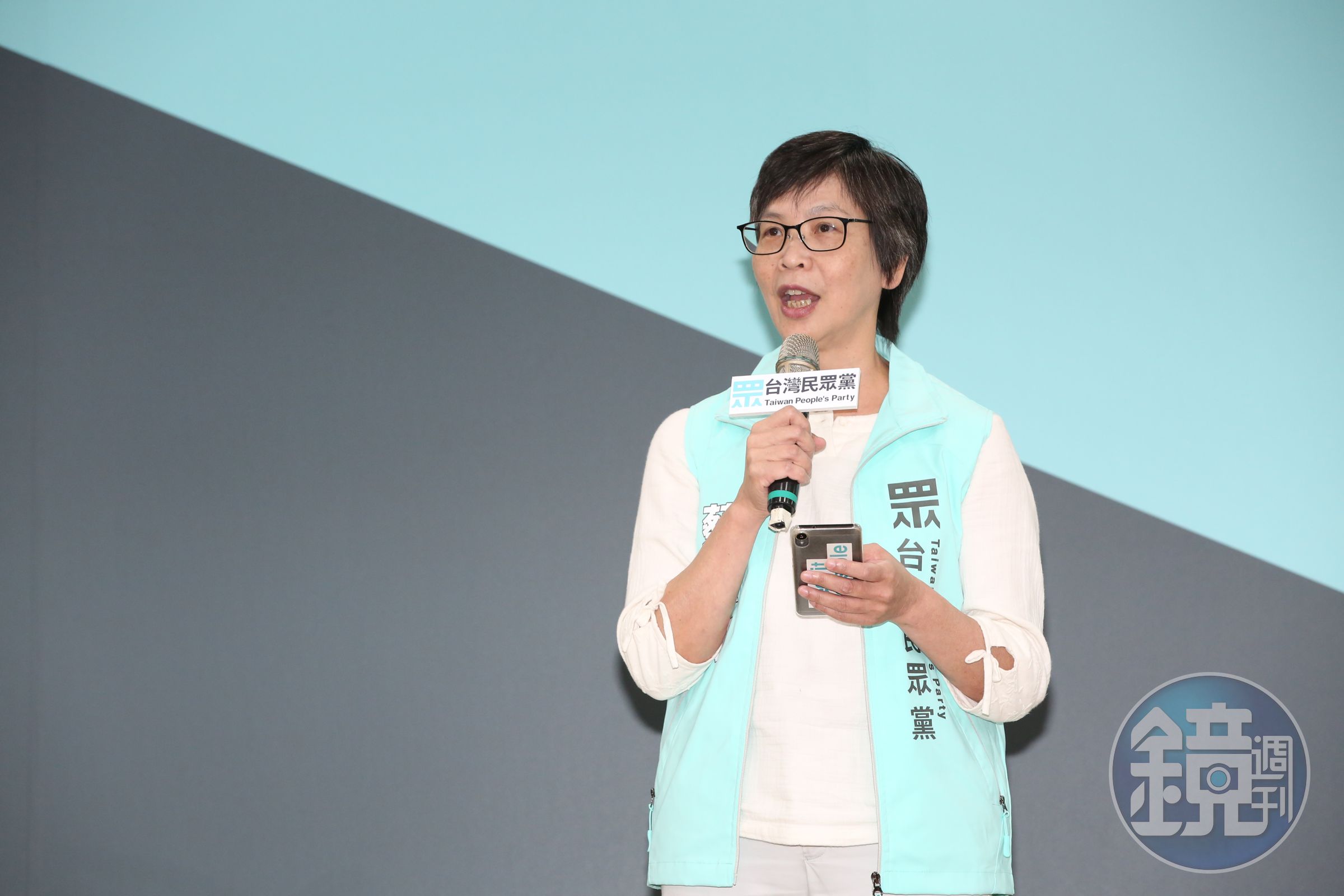 蔡壁如今接受專訪暢談從醫界轉政界心路歷程、民眾黨不分區立委人選及與郭家軍合作等議題。