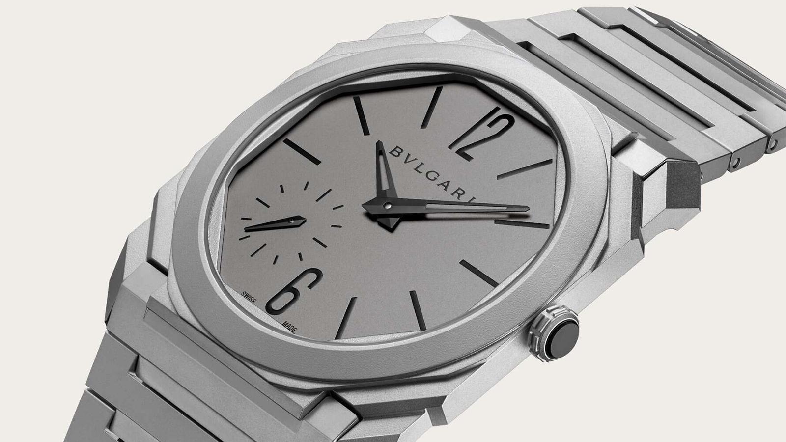 Octo Finissimo Automatic 5.15mm的錶殼厚度，大概只有兩枚五十元硬幣疊放這麼厚，戴起來非常貼手舒適。