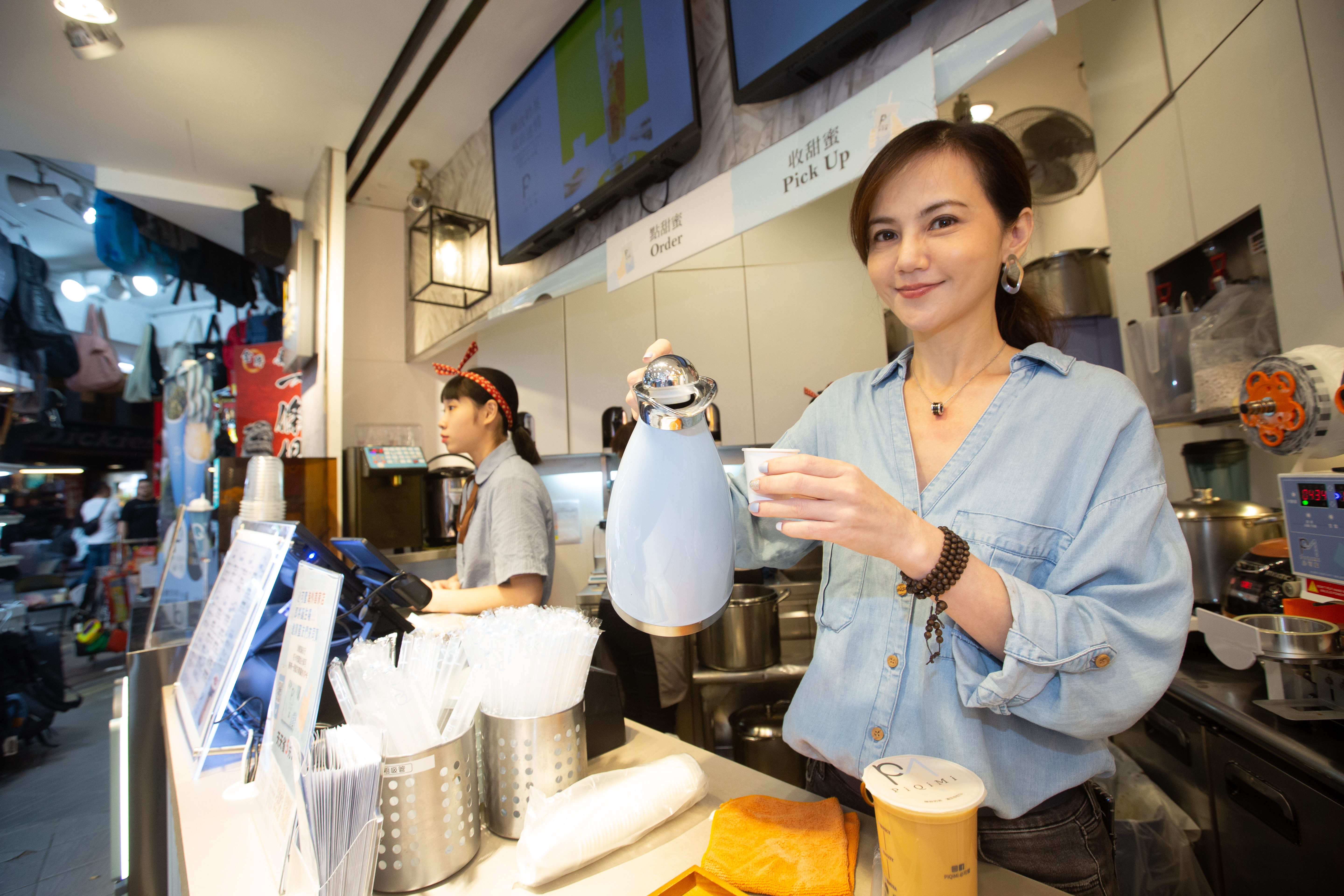 藝人簡沛恩轉型從商多年，不懼手搖茶飲市場飽和，仍自創品牌在西門町開店。