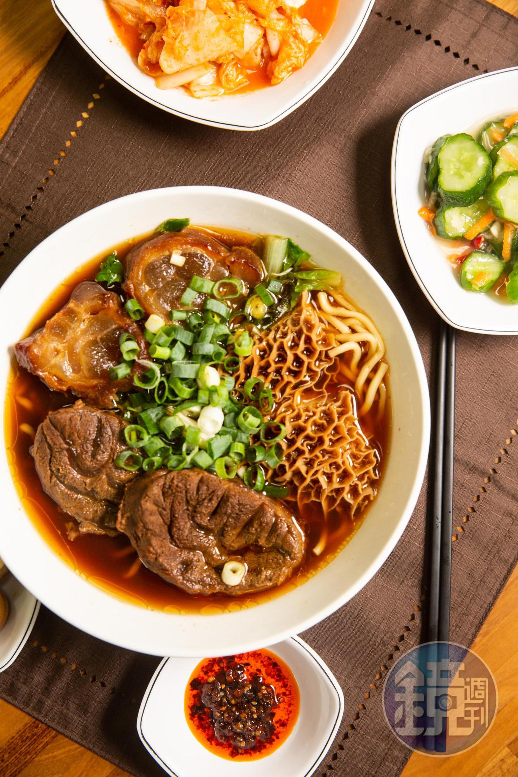 牛三寶是龍記尚品牛肉麵秒殺單品,開店半小時內必售罄。(260元/份)