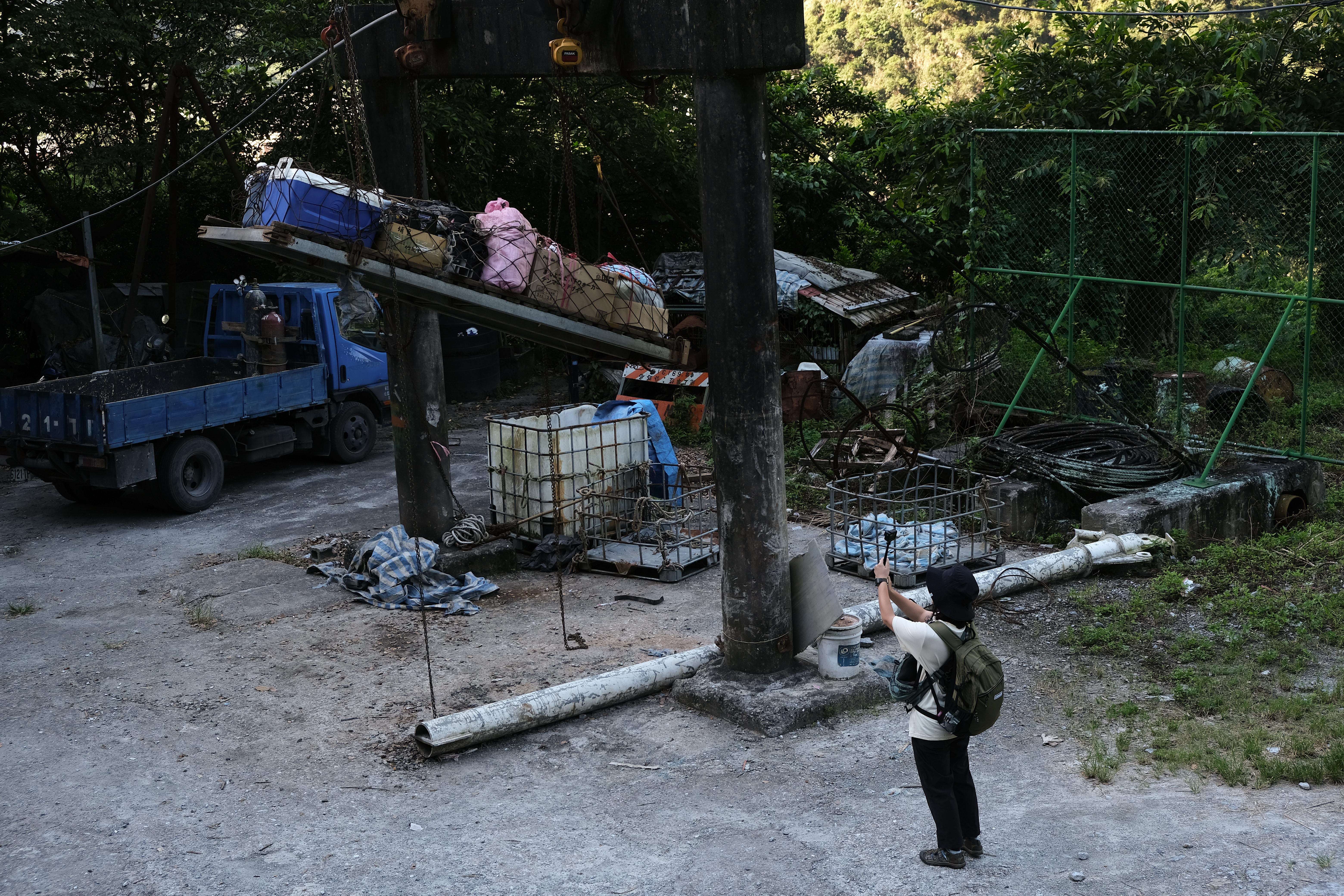 當地的物資需要倚靠流籠運送。